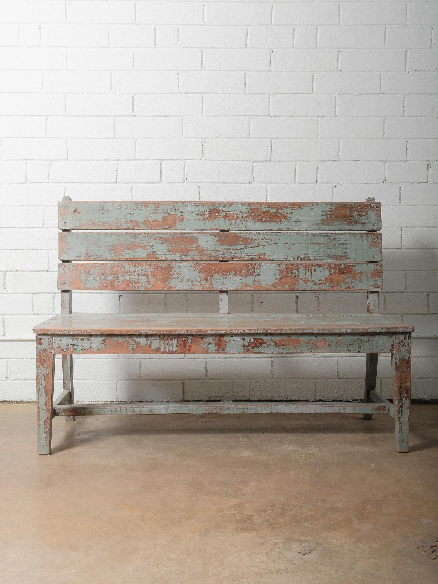 Rustique Banc rustique en bois peint en bleu en vente