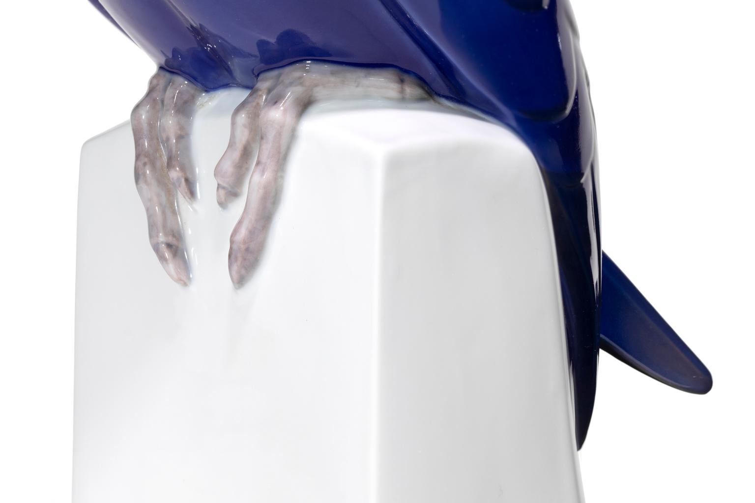 Bing & Grondahl - Figurine en porcelaine bleue « PARROTT » en vente 2