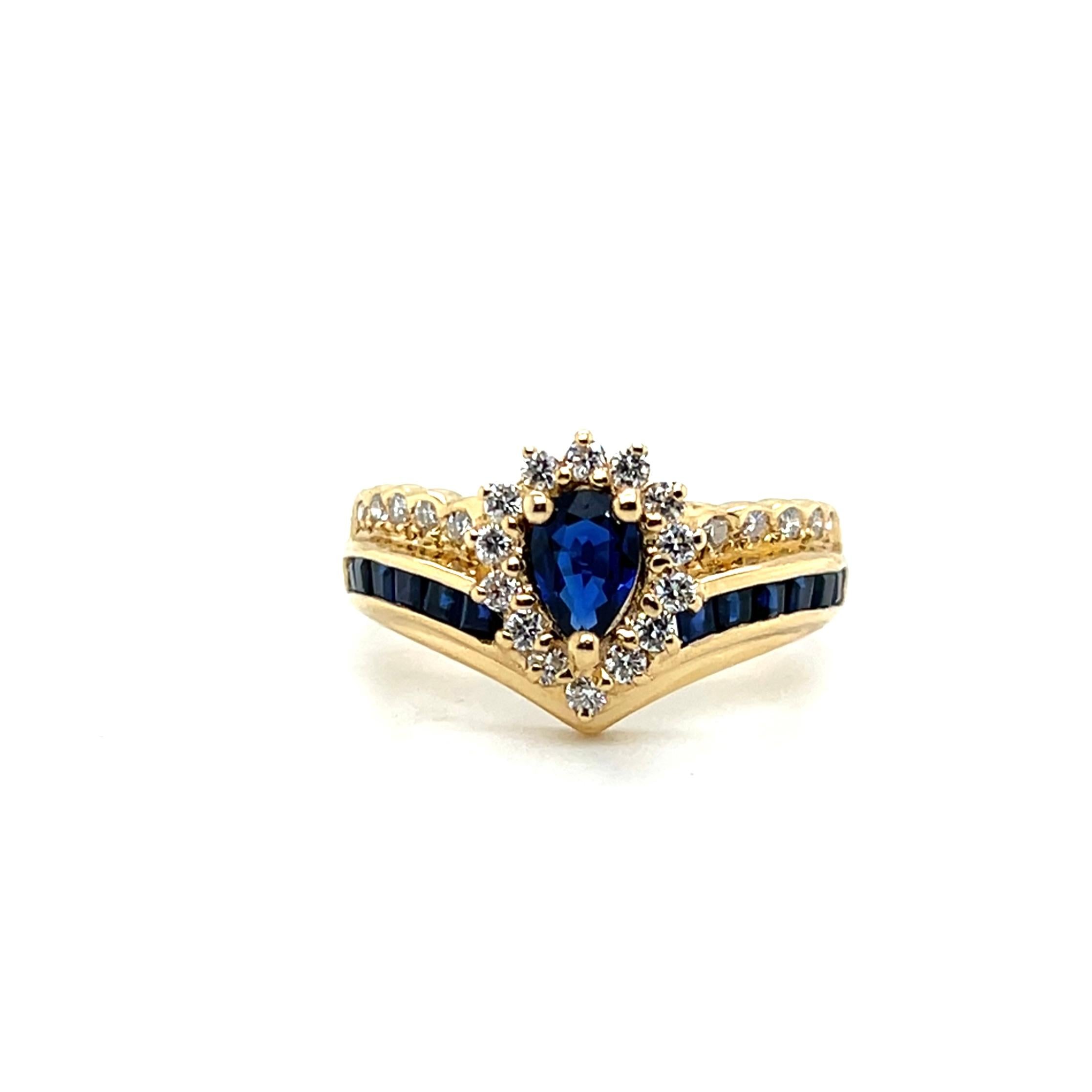 Blue Pear Sapphire and Diamond 18k Yellow Gold Ring im Angebot 1