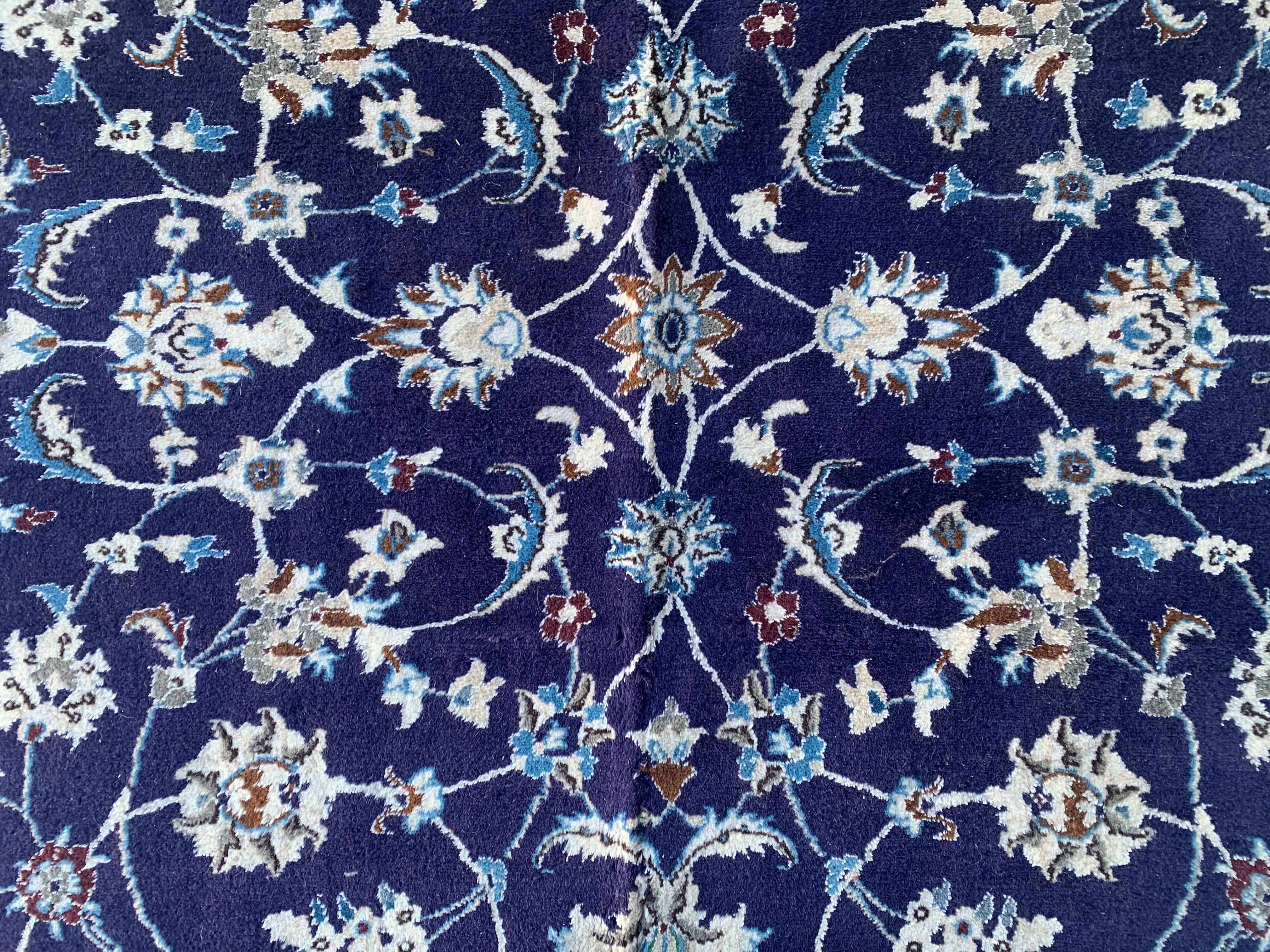 Blau-Persisches Naein (Handgeknüpft) im Angebot