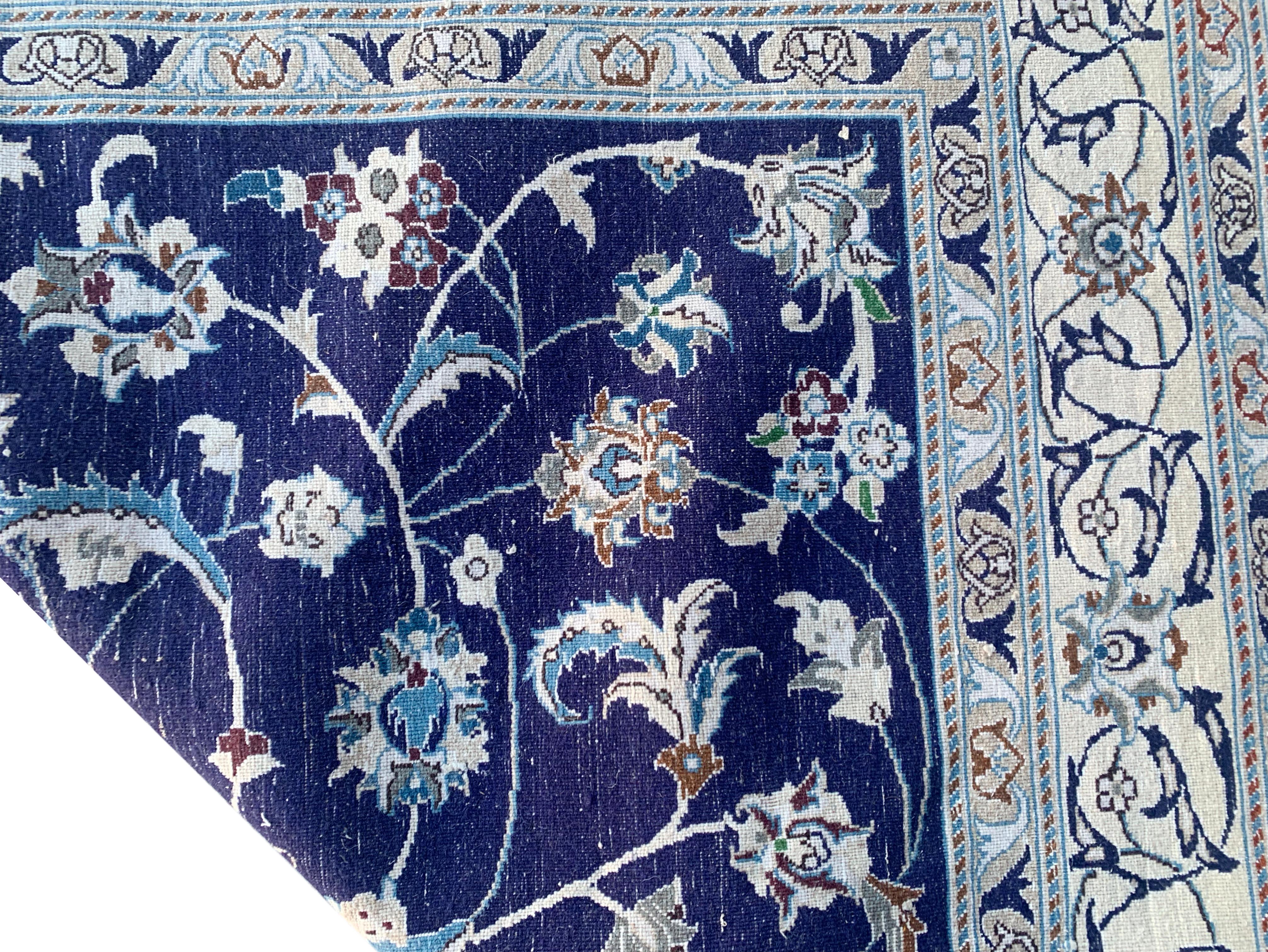 Blau-Persisches Naein (21. Jahrhundert und zeitgenössisch) im Angebot