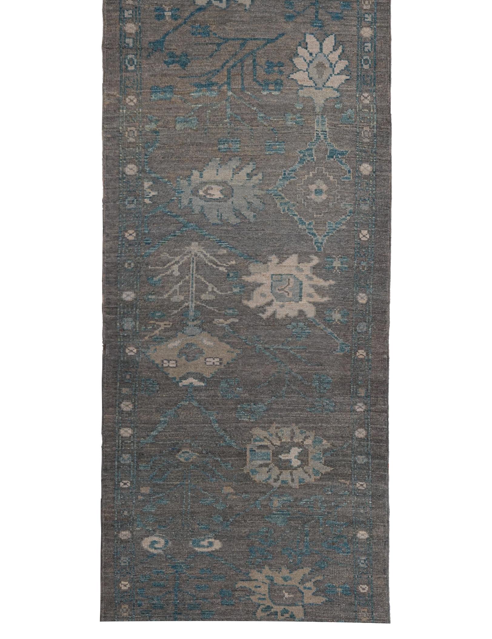 Blau Persische Wolle Hand geknüpft Läufer 3 ft x 18 ft, Schiefer Floral Path im Angebot 1