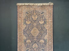 Teppich in Blau, Rosa und Creme