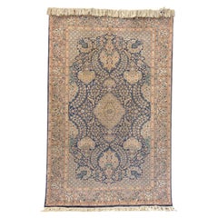 Teppich in Blau, Rosa und Creme