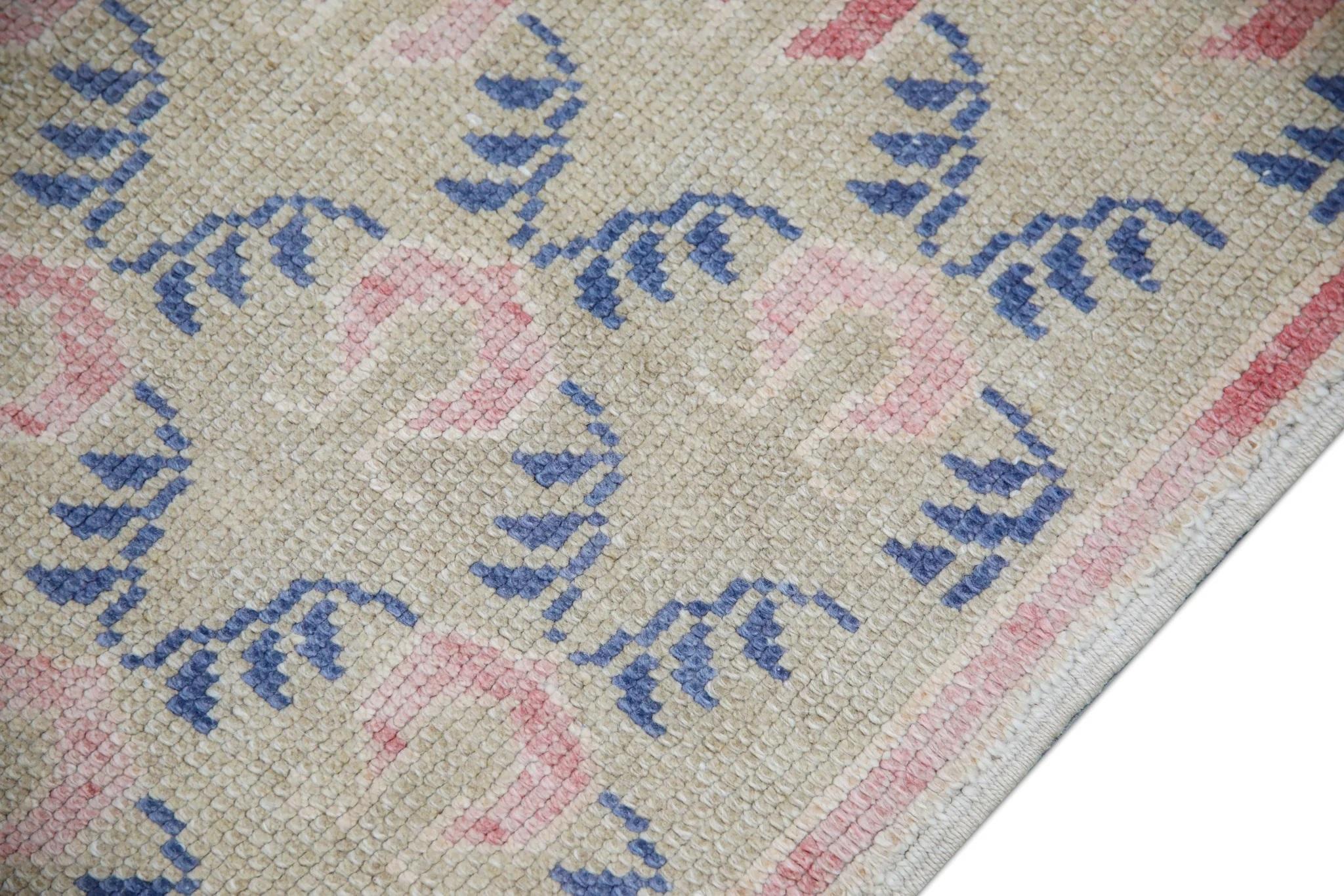 Alfombra Oushak Turca Vintage Tejida a Mano en Lana Azul y Rosa 3'2