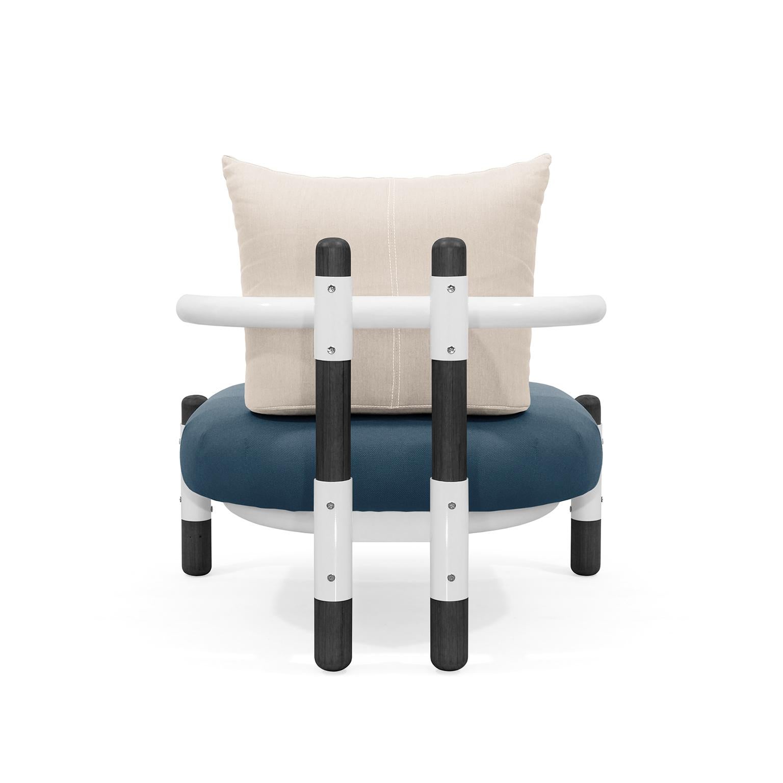 Modern Blue PK15 Single Seat Sofa, Steel Structure and Ebonized Legs by Paulo Kobylka For Sale