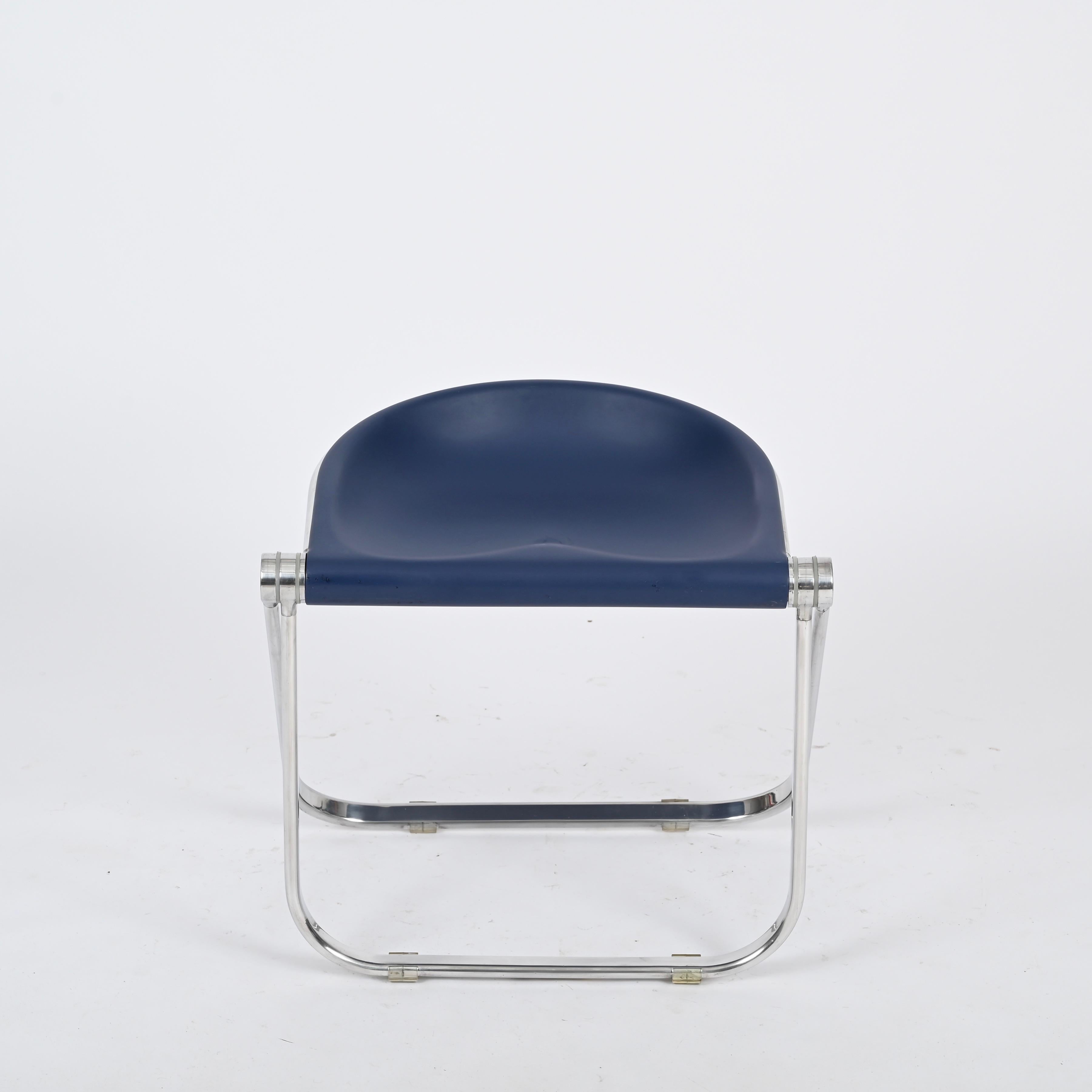 Italienischer klappbarer Hocker aus blauem Pluff von G. Piretti für Anonima Castelli, 1960er Jahre im Angebot 6