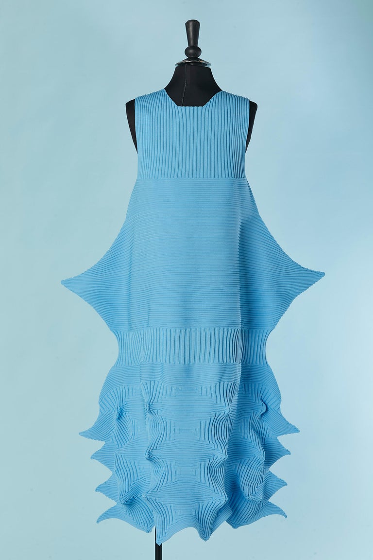 Blue pointy dress ISSEY MIYAKE For Sale at 1stDibs