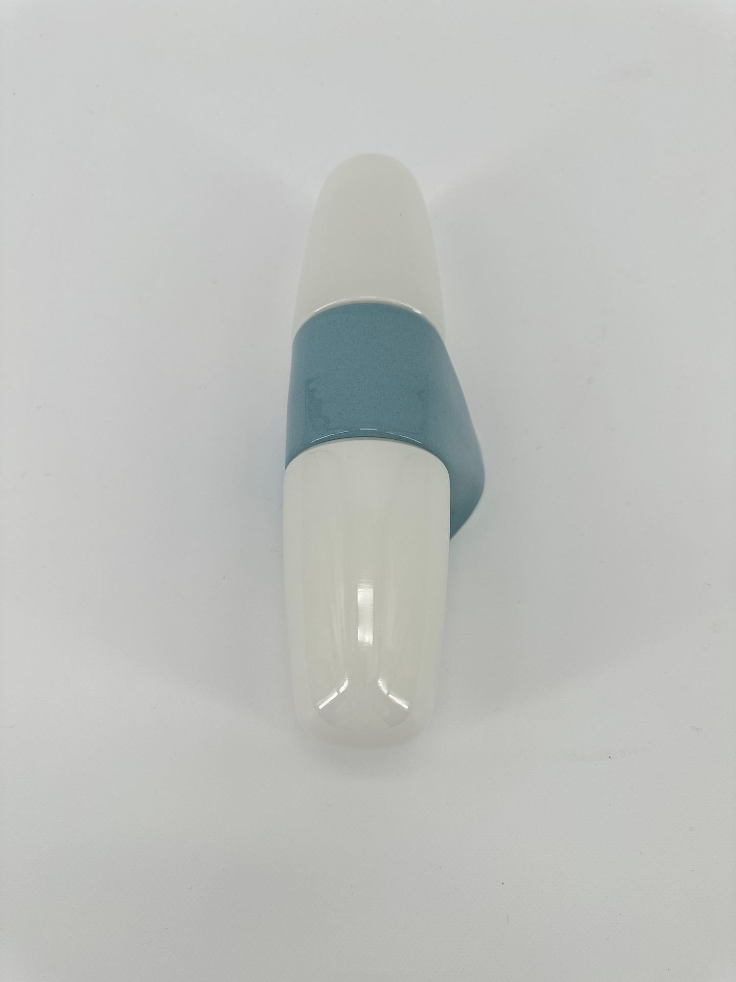 Mid-20th Century Blue Porcelain and Opalines Sconce By Wilhelm Wagenfeld For Lindner 1958 For Sale