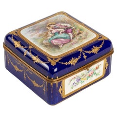 Blue Porcelain Box Late 19th Century