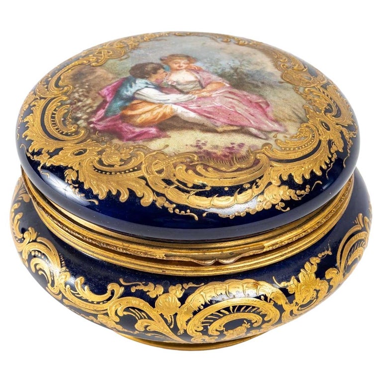Blue Porcelain Candy Box-coffret End of 19th Century For Sale at 1stDibs