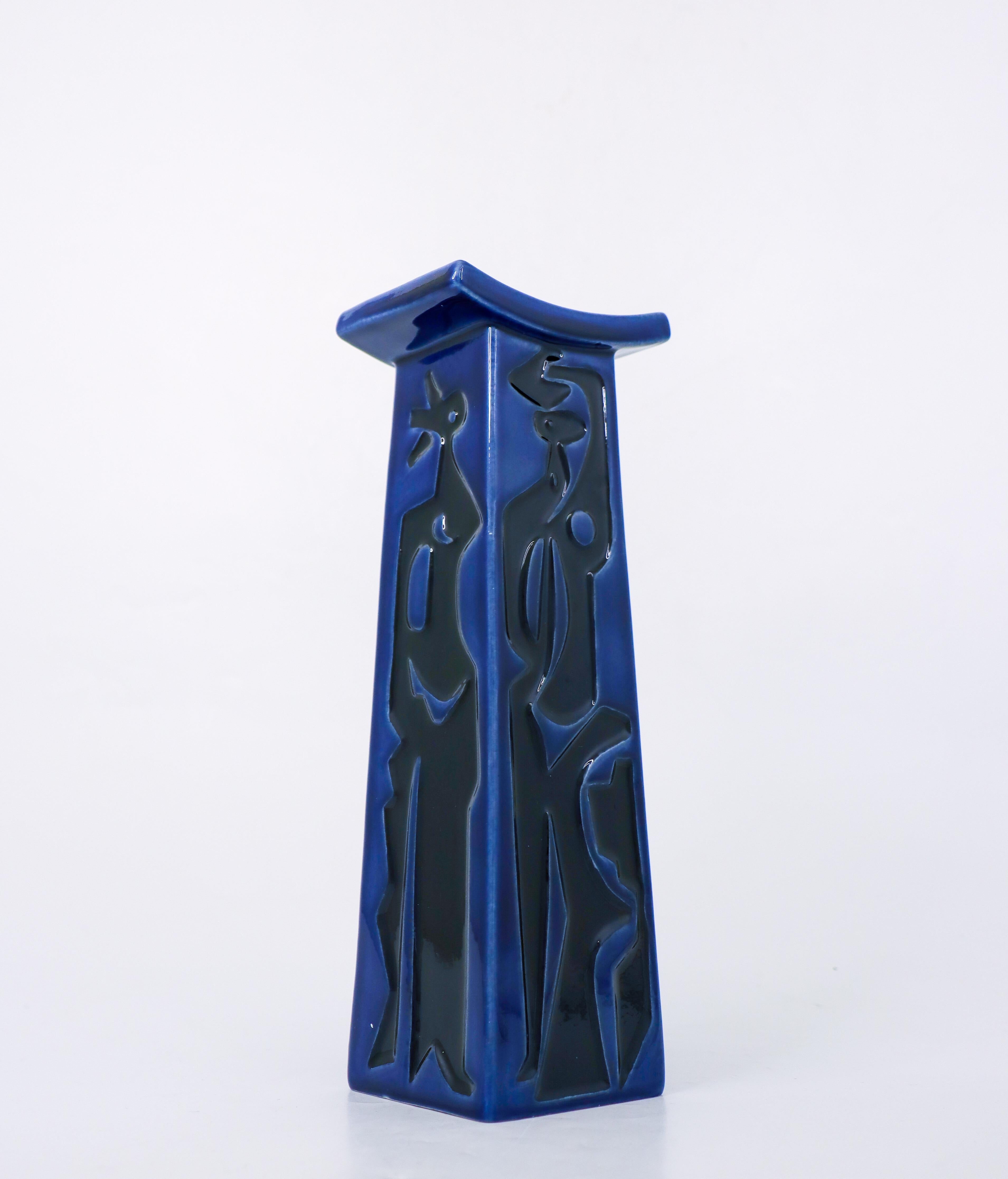 Scandinavian Modern Blue Porcelain Vase - Havanna - Carl-Harry Stålhane Rörstrand Midcentury Vintage For Sale