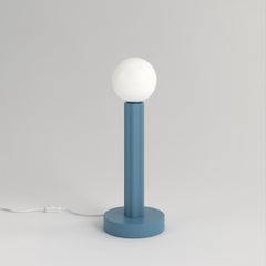 Lampe de bureau à profils bleus d'Atelier Areti