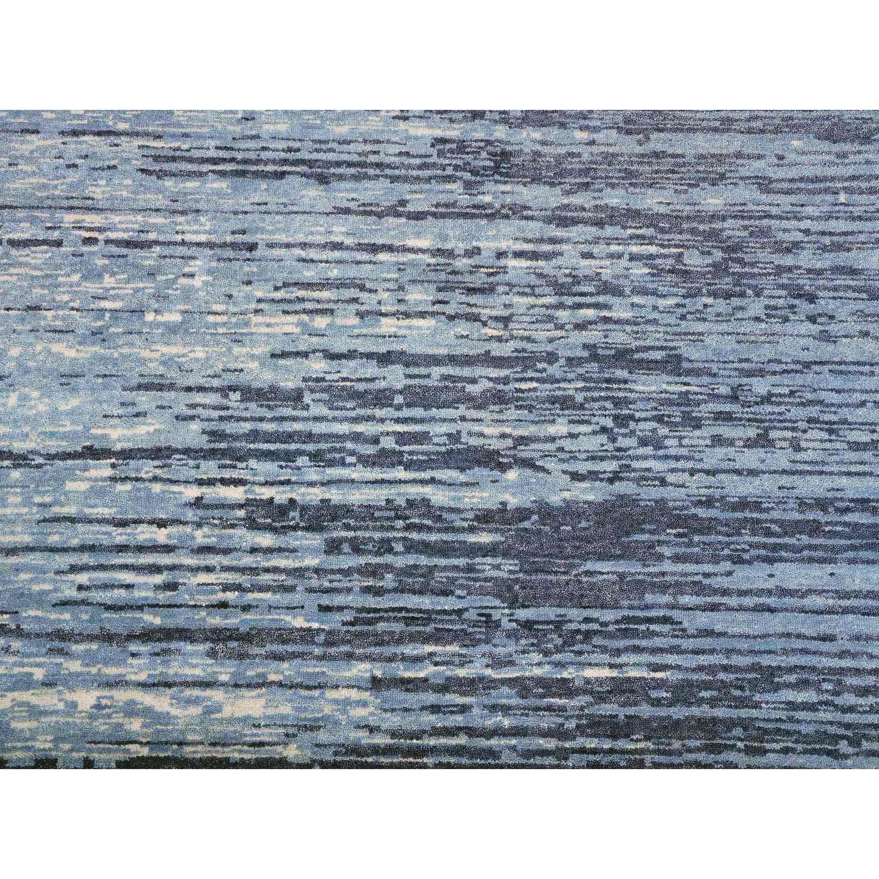Blauer handgeknüpfter orientalischer Teppich aus reiner Wolle mit horizontalem Ombre-Design 10'1