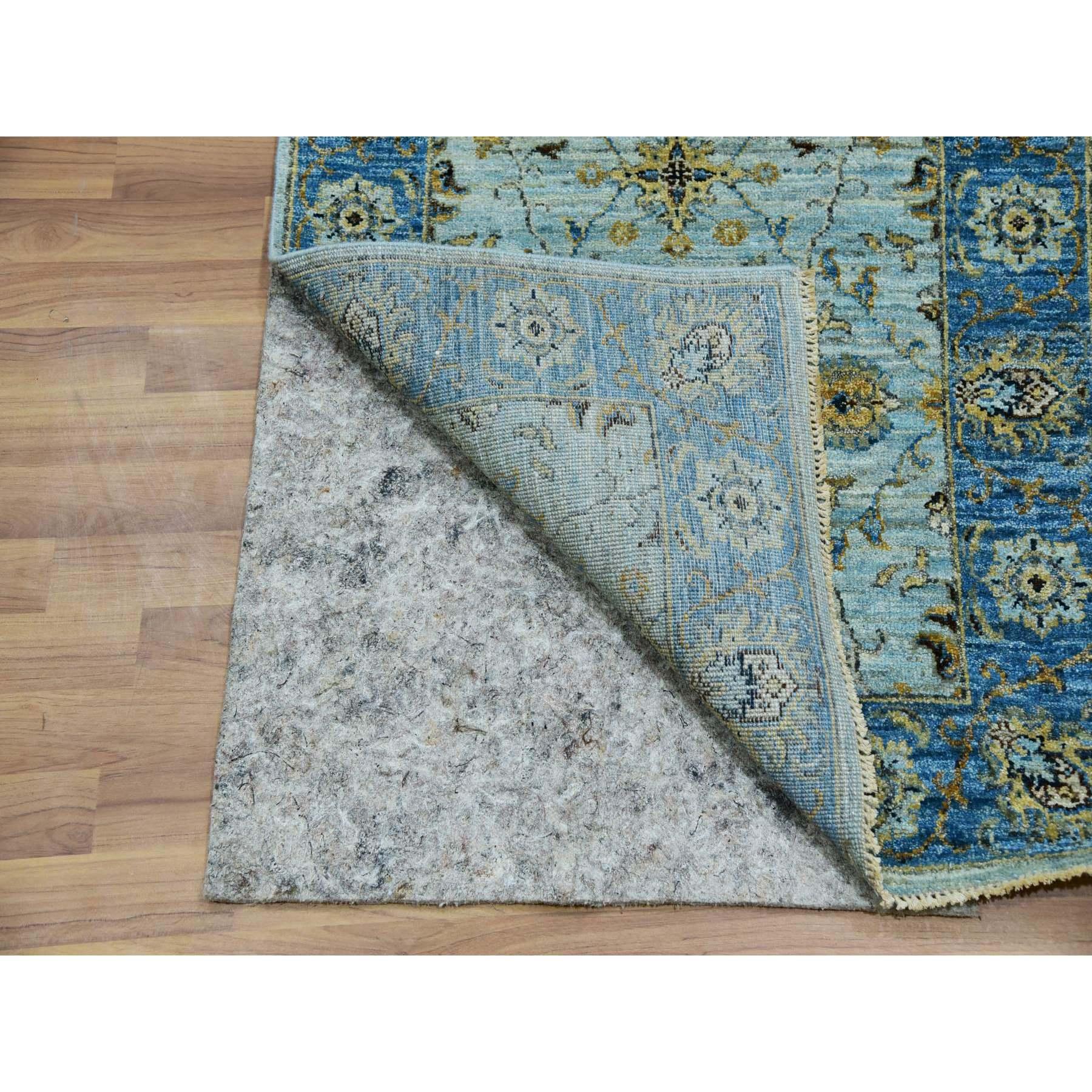 Blauer handgeknüpfter XL-Läufer aus reiner Wolle Shah Abbas mit Blumenmuster 2'8