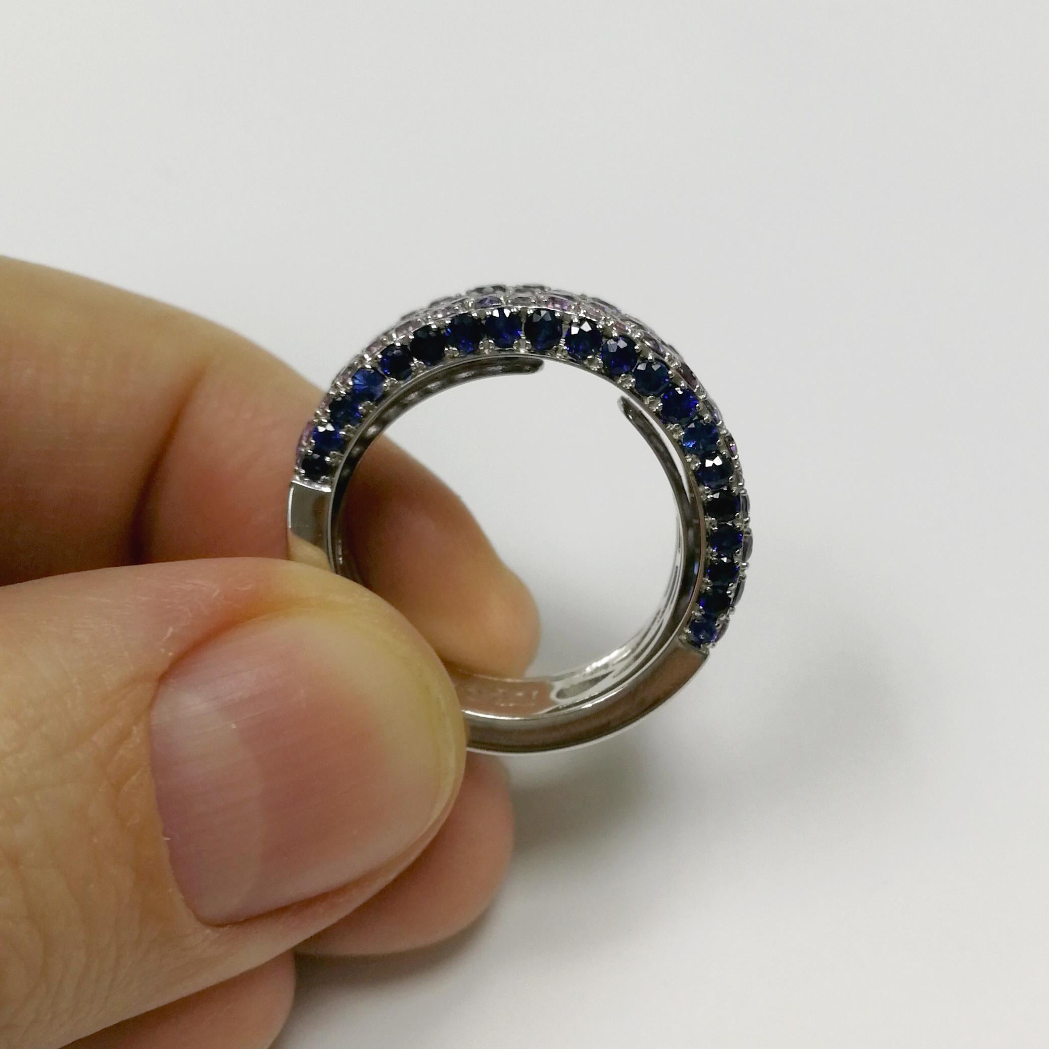 Round Cut Blue Purple Sapphires 18 Karat White Gold Riviera Ring For Sale