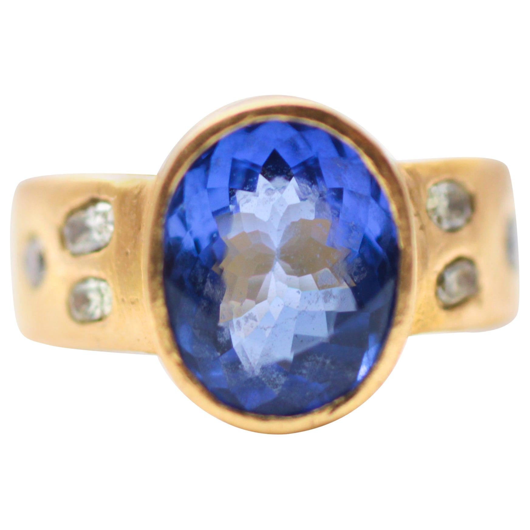 Blue Purple Tanzanite Solitaire 4.6Ct Yellow Diamonds 22K-21K Gold Bridal Ring