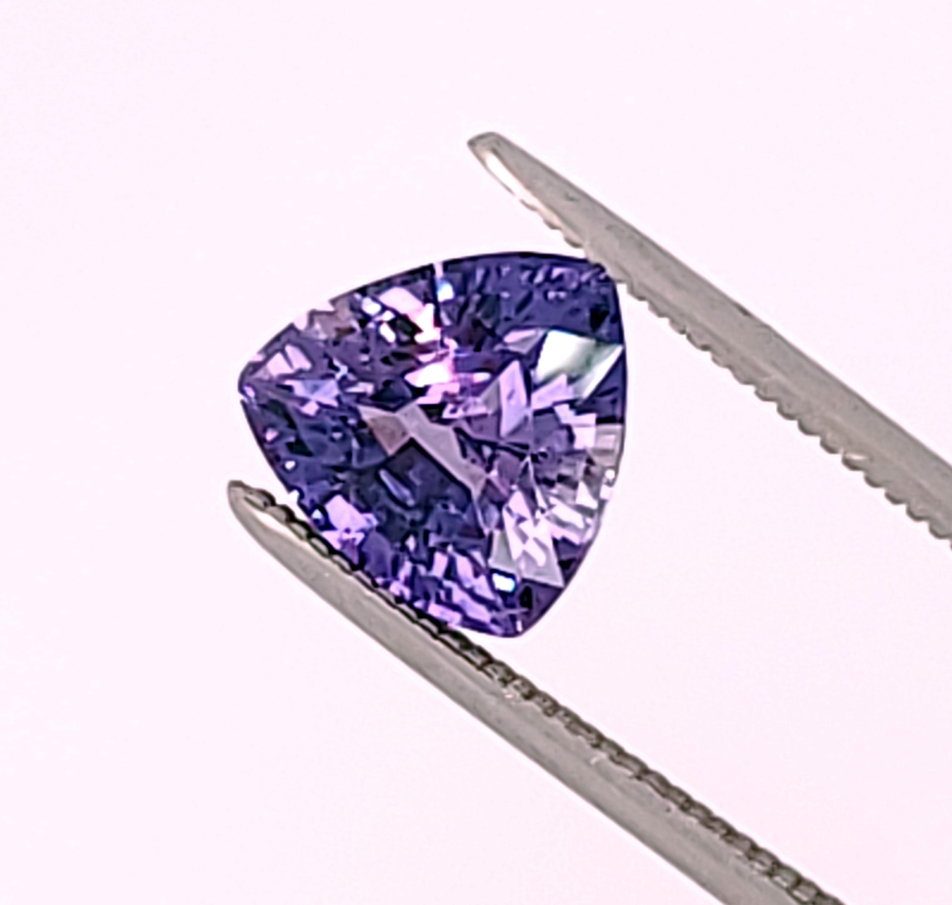 Blue Purple to Purple Sapphire, 1.52ct Triliant, Brilliant and Eye Catching! In New Condition For Sale In Methuen, MA