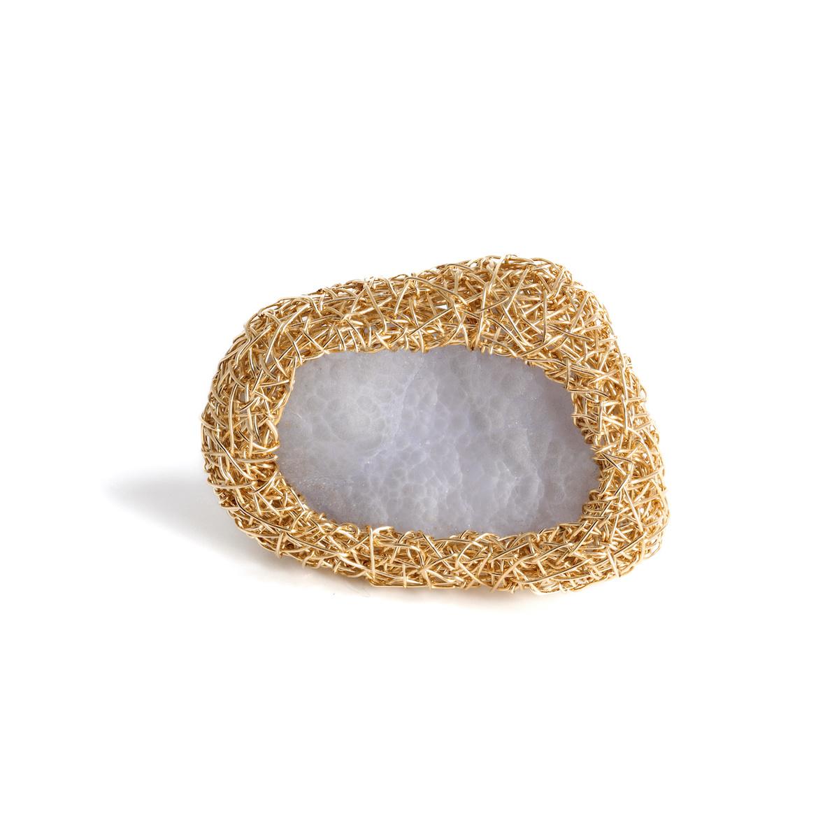 Blue raw Chalcedony Cocktail ring 14 kt yellow gold filled one of a kind design For Sale 4