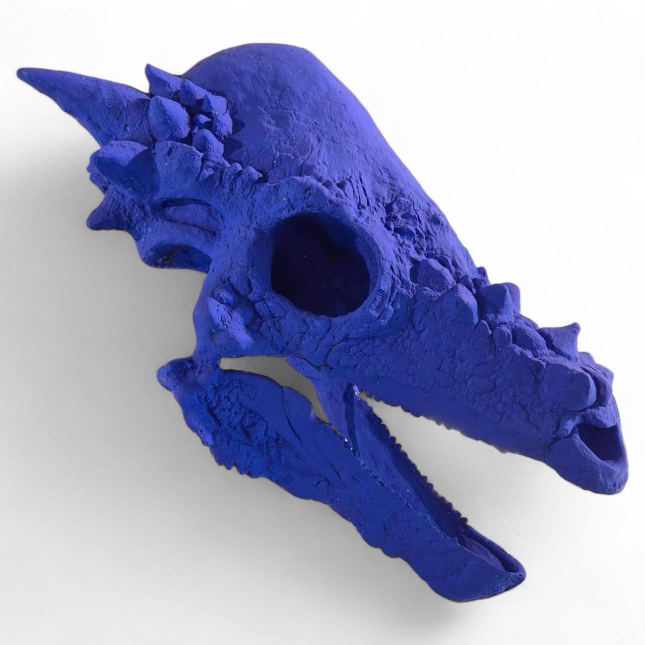 Blue Reverie #3 on a Base, Sculptural Replica of a skull, 21st Century For Sale 1