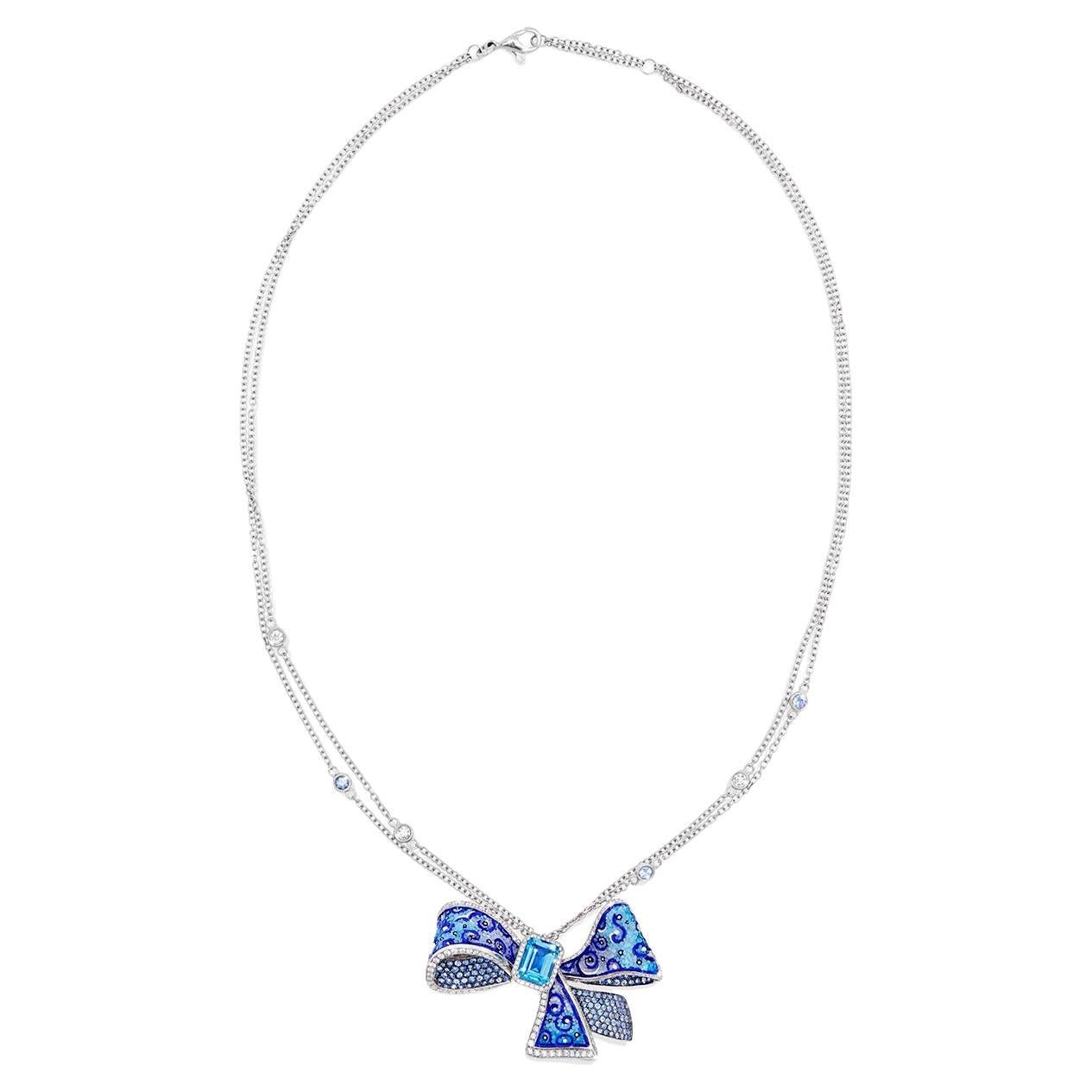 Collier à ruban bleu en or blanc avec micro-mosaïque décorée de diamants blancs et de topazes