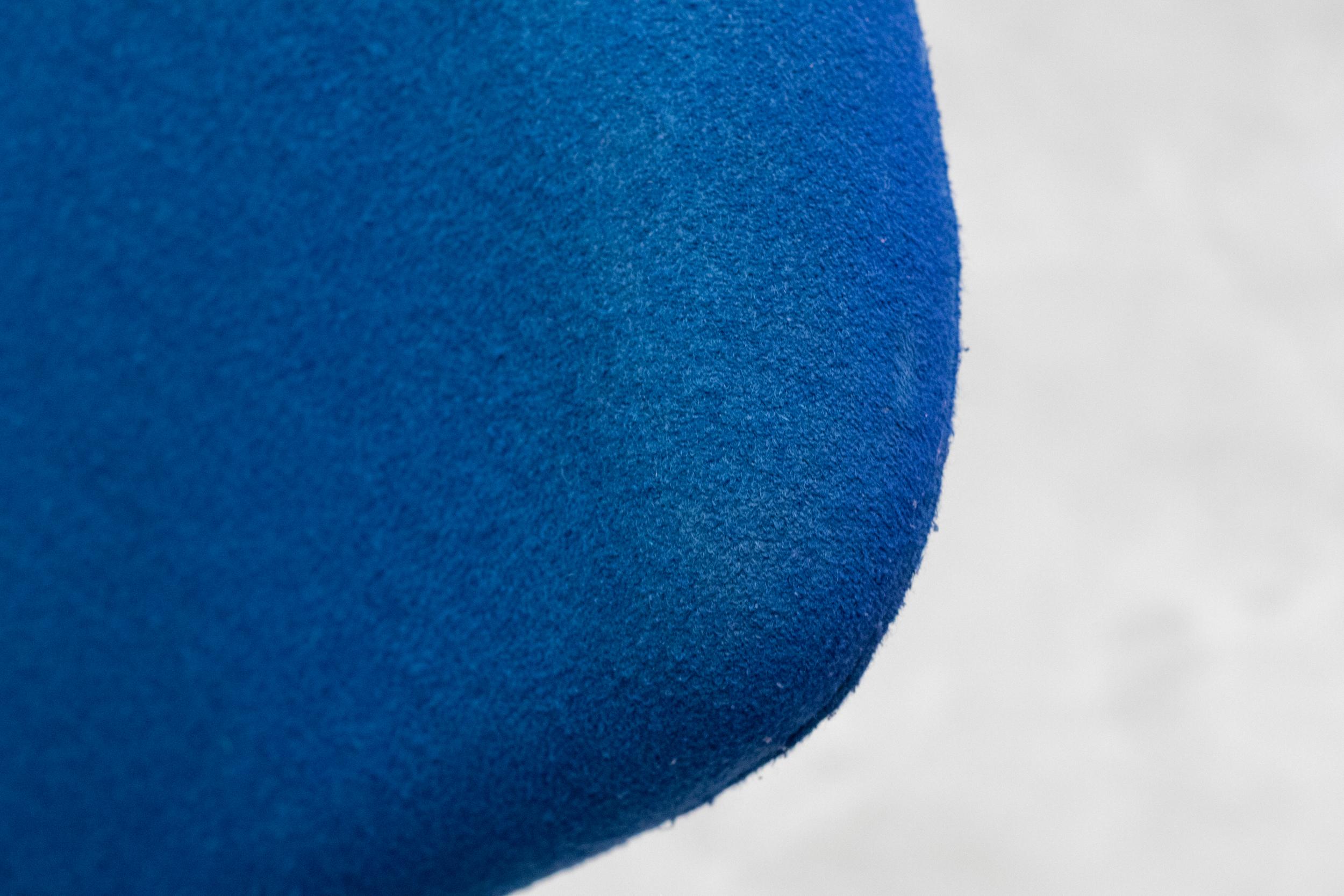 Fauteuil à bascule bleu en vente 7