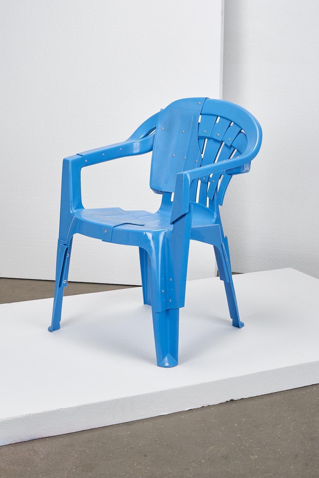 syroco plastic chairs