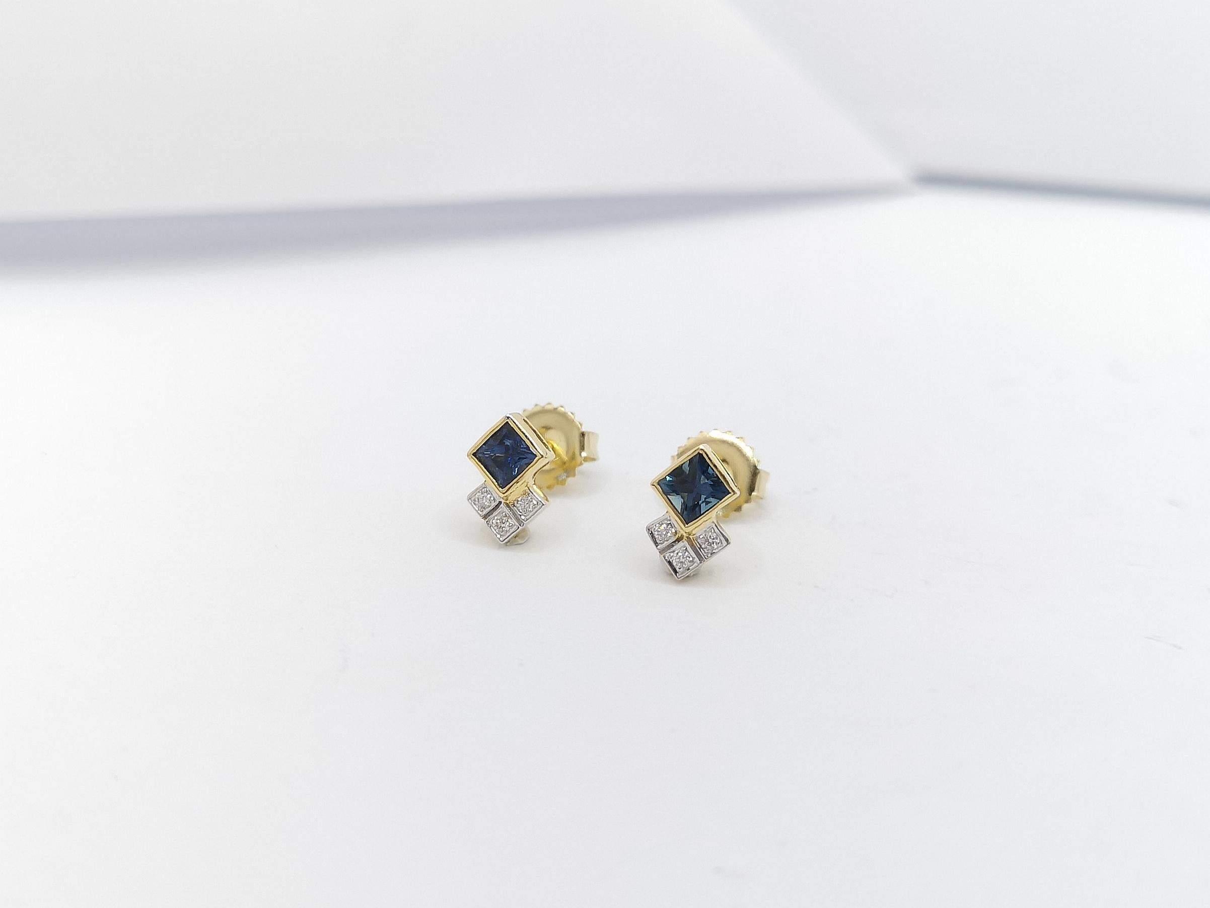 Women's Blue Sapphire 0.58 Carat with Diamond 0.05 Carat Earrings Set in 18 Karat Gold S For Sale