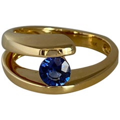 Blue Sapphire 0.62 Carat and Diamond Yellow Gold Ring