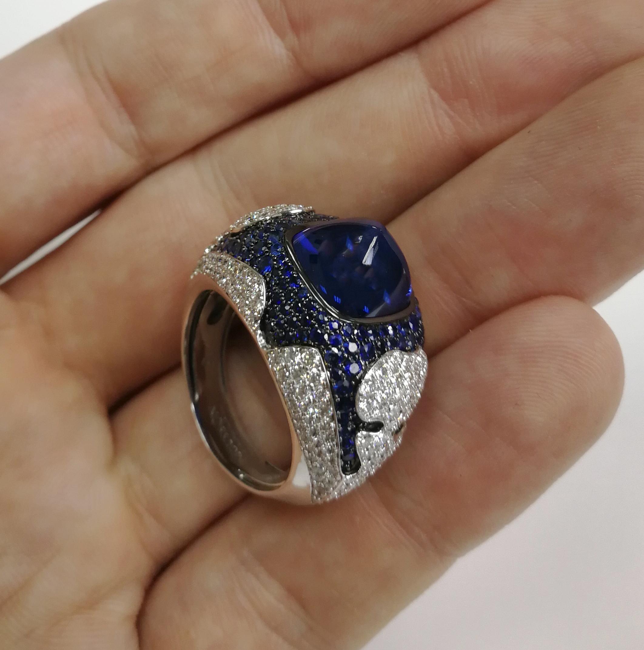 Blue Sapphire 10.31 Carat Diamonds 18 Karat White Gold Maghreb Ring For Sale 2
