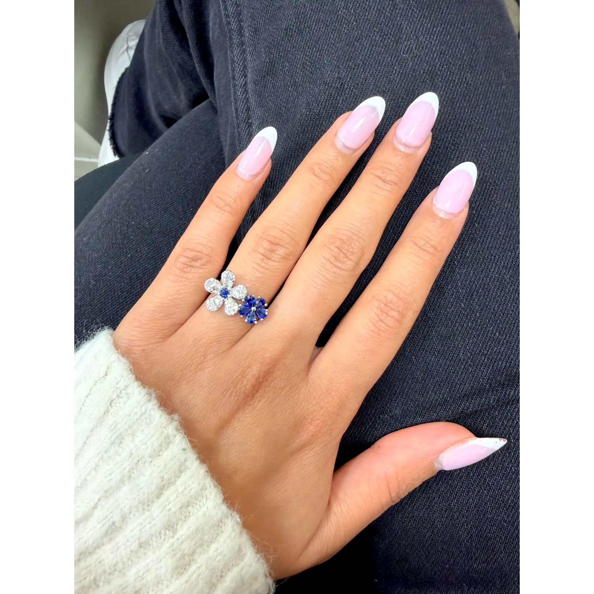 Blauer Saphir 1,11Kt & Diamant 0,97Kt Floral Cocktail Ring 18K Weißgold Größe 6 im Zustand „Neu“ im Angebot in New York, NY