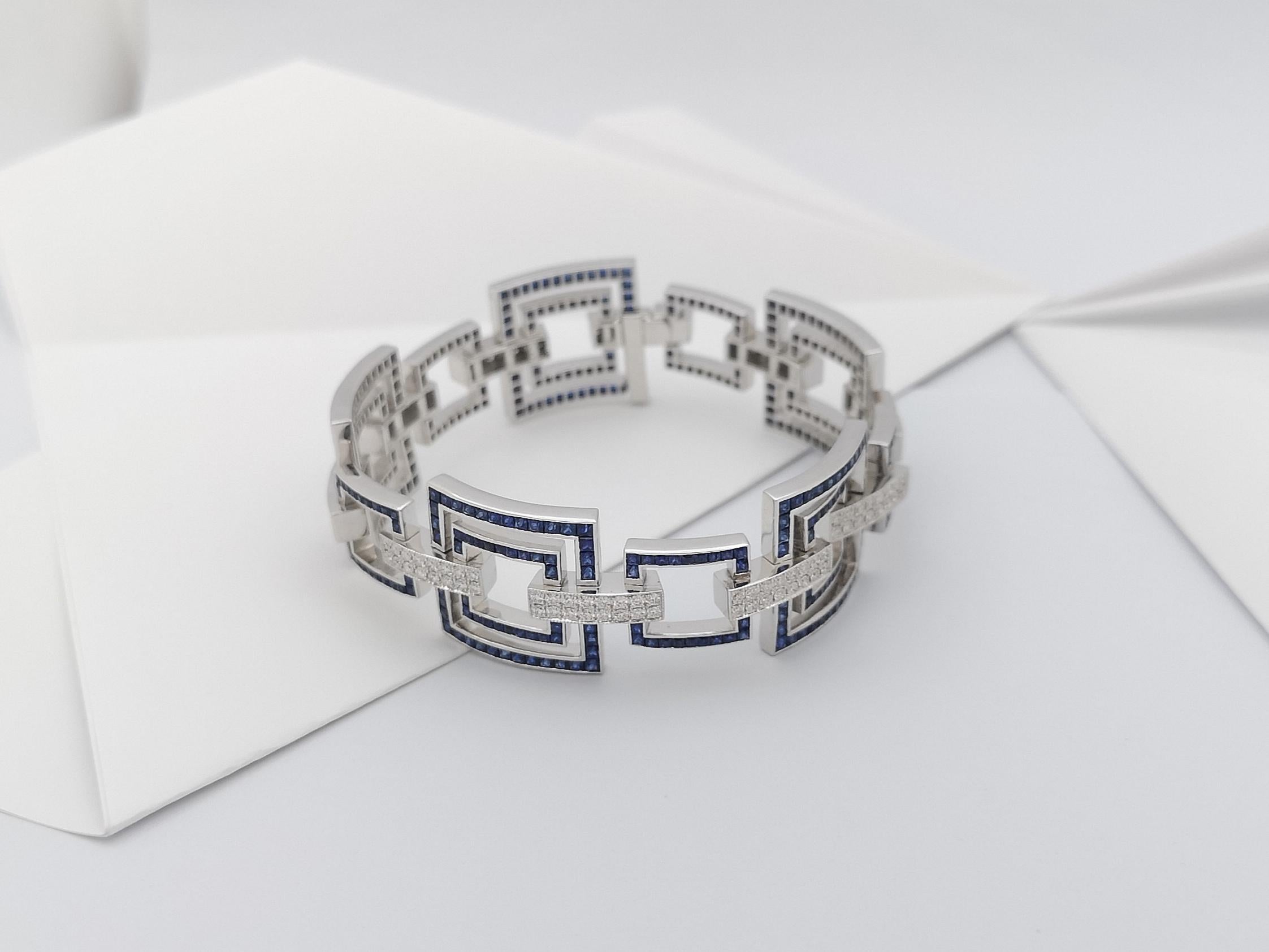 Women's Blue Sapphire 13.43 Cts with Diamond 2.13 Cts Bracelet in 18k White Gold Setting For Sale