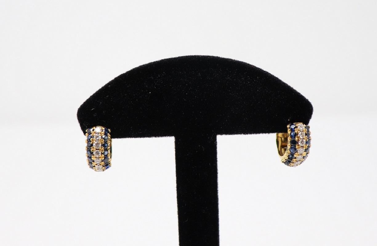1.50 Carat Blue Sapphire and 0.60 Carat Diamonds Yellow Gold Hoop Earrings In New Condition For Sale In Bosco Marengo, IT