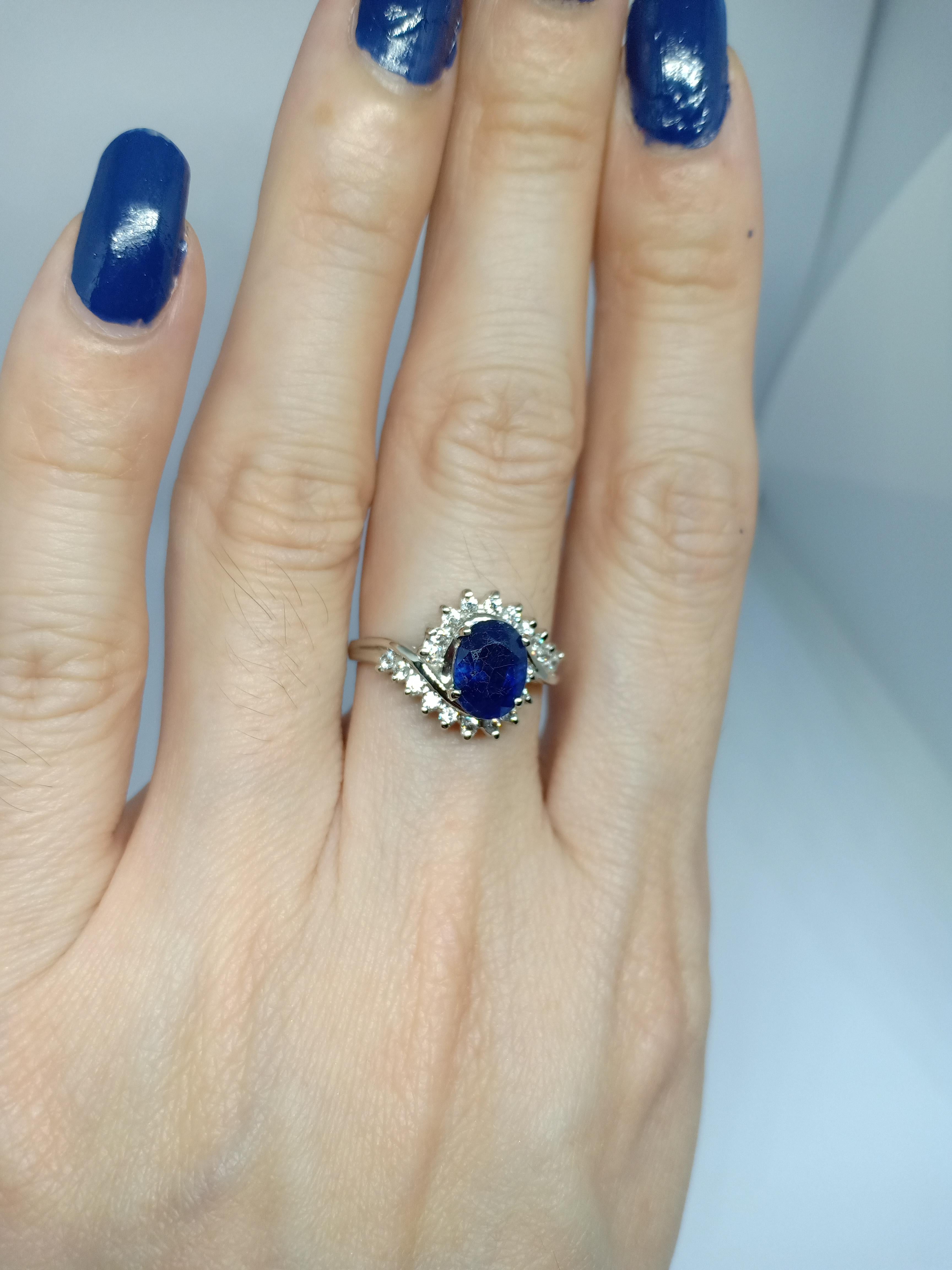 Blue sapphire 1.87 cts Only Heated on white gold plated over stering Silver For Sale 2