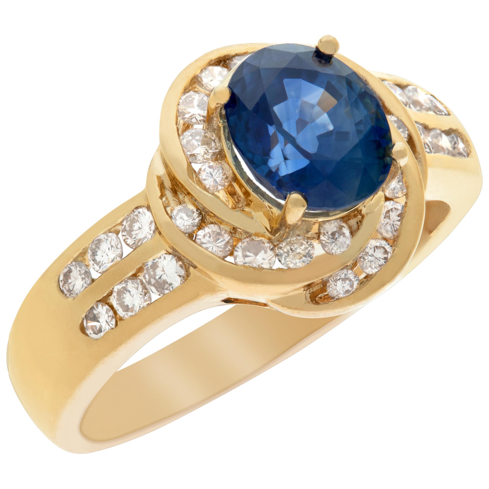 Blue Sapphire 18k Yellow Gold Ring with Diamond Accents In Excellent Condition In Surfside, FL