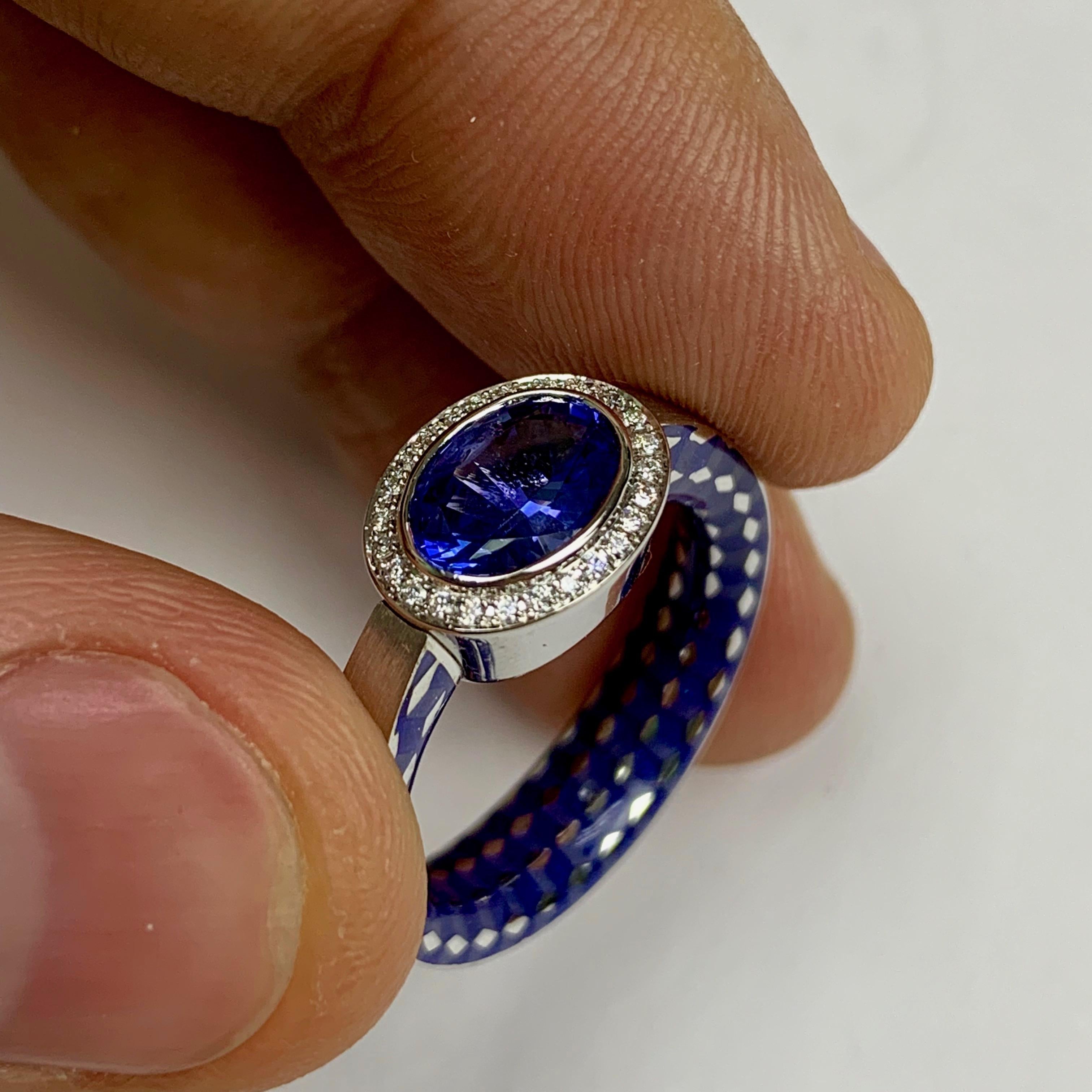 Women's Blue Sapphire 1.91 Carat Diamonds Enamel 18 Karat White Gold Kaleidoscope Ring For Sale