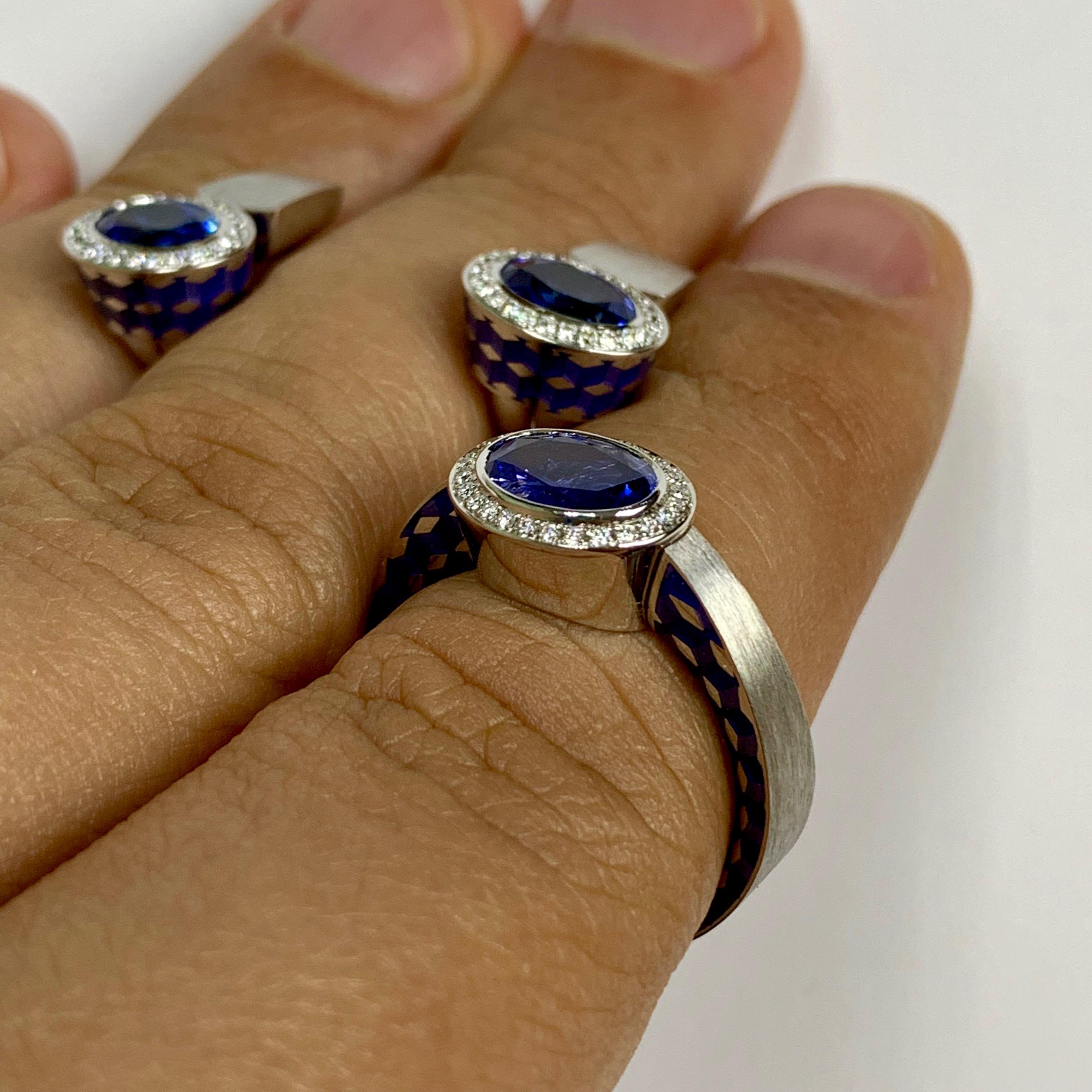 Blue Sapphire 1.91 Carat Diamonds Enamel 18 Karat White Gold Kaleidoscope Ring For Sale 1