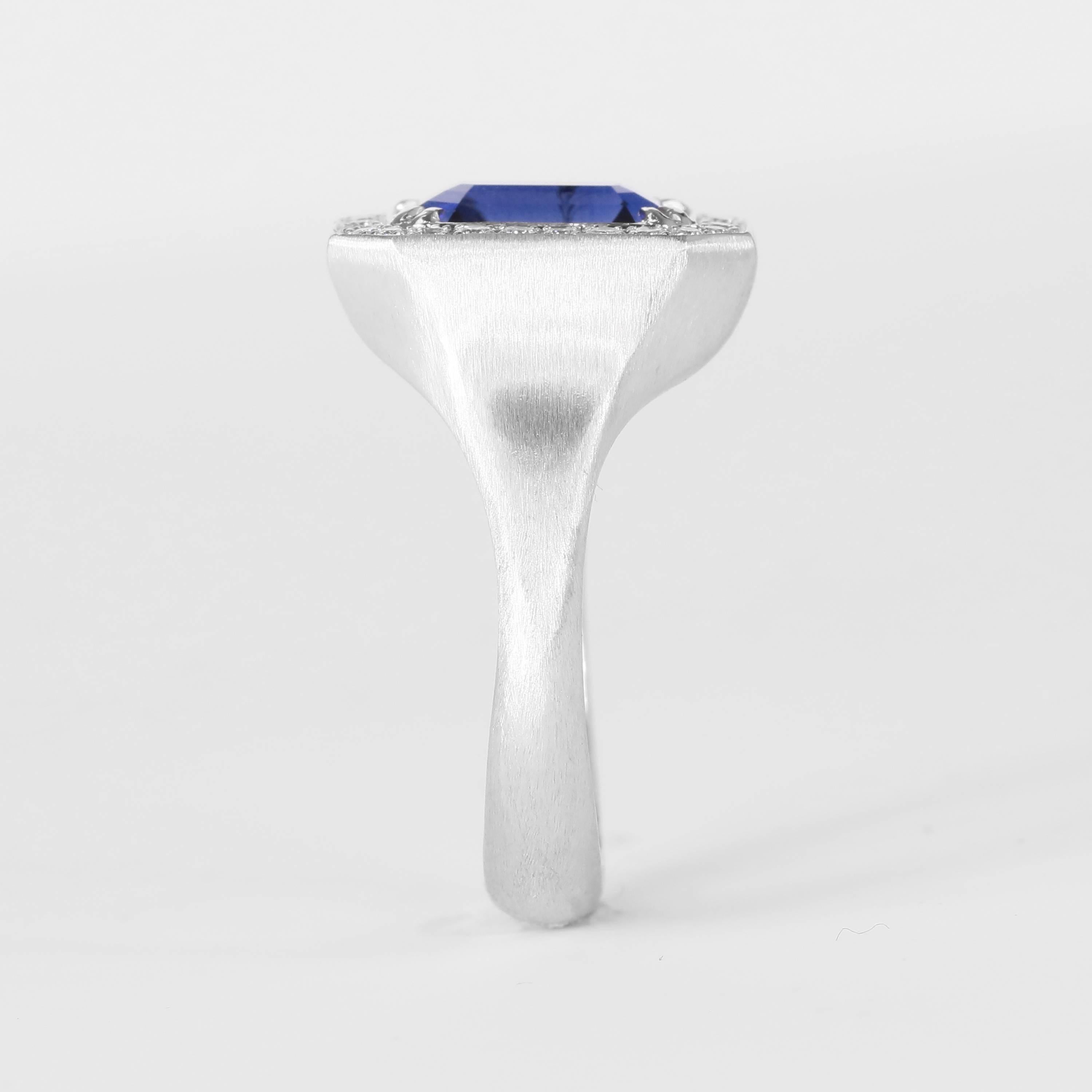 Blue Sapphire 3.43 Carat Emerald Cut 18 Karat White Gold Brushed Ring In New Condition For Sale In Chicago, IL