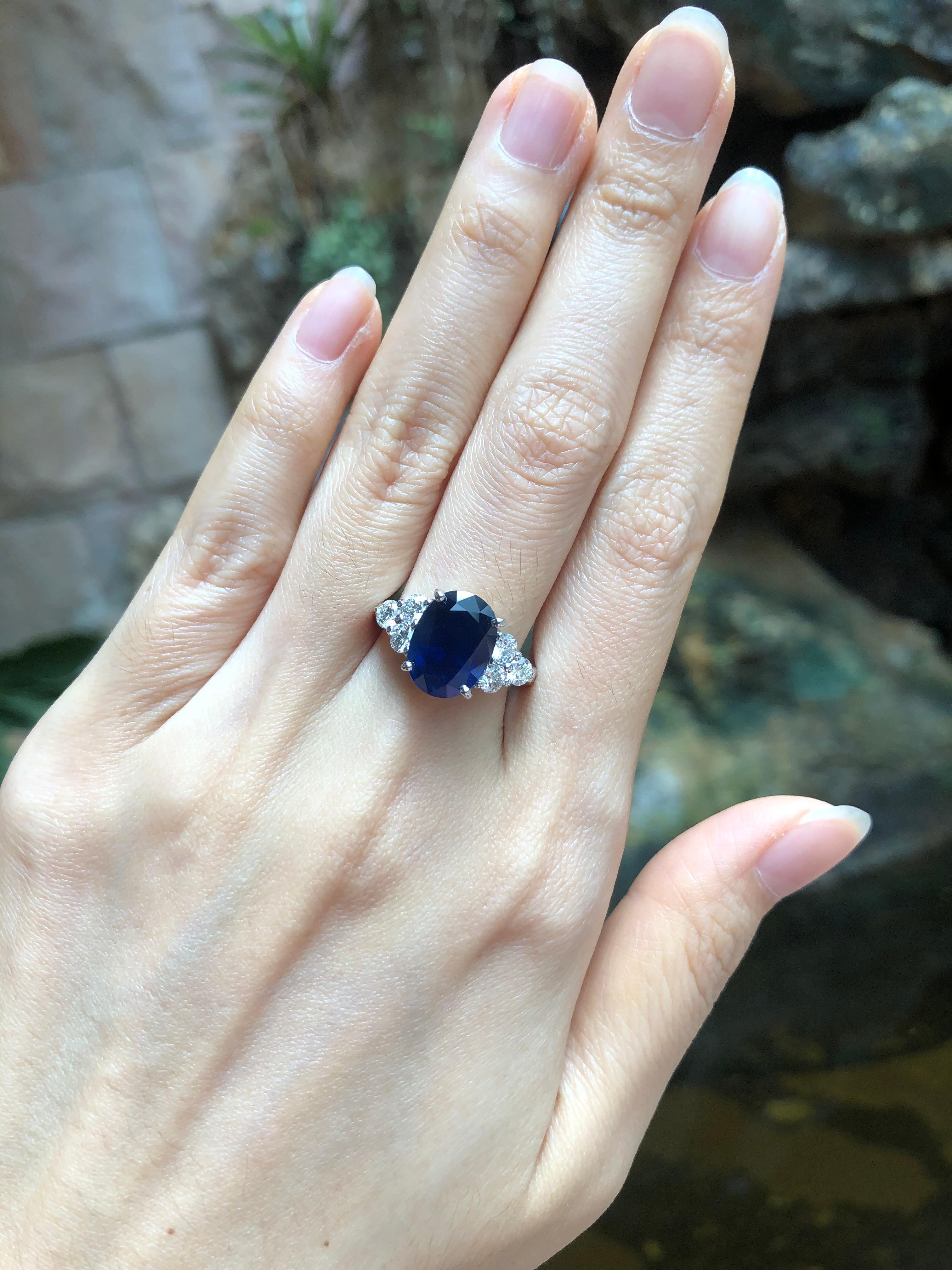 Blue Sapphire 4.77 carats with Diamond 0.81 carat Ring set in 18 Karat White Gold Settings

Width:  2.0 cm 
Length: 1.1 cm
Ring Size: 54
Total Weight: 7.57 grams

