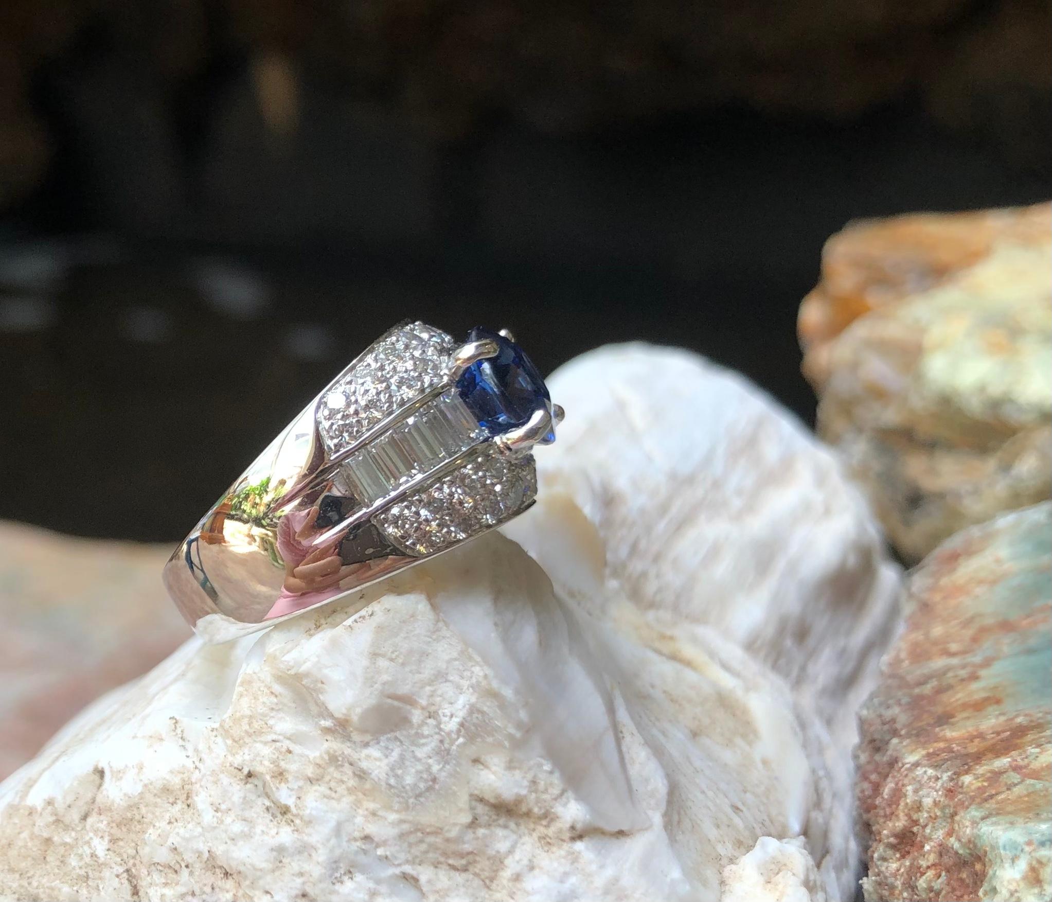 Blue Sapphire 4.34 Carat Diamond 1.94 Carat Ring in 18 Karat White Gold Settings For Sale 14