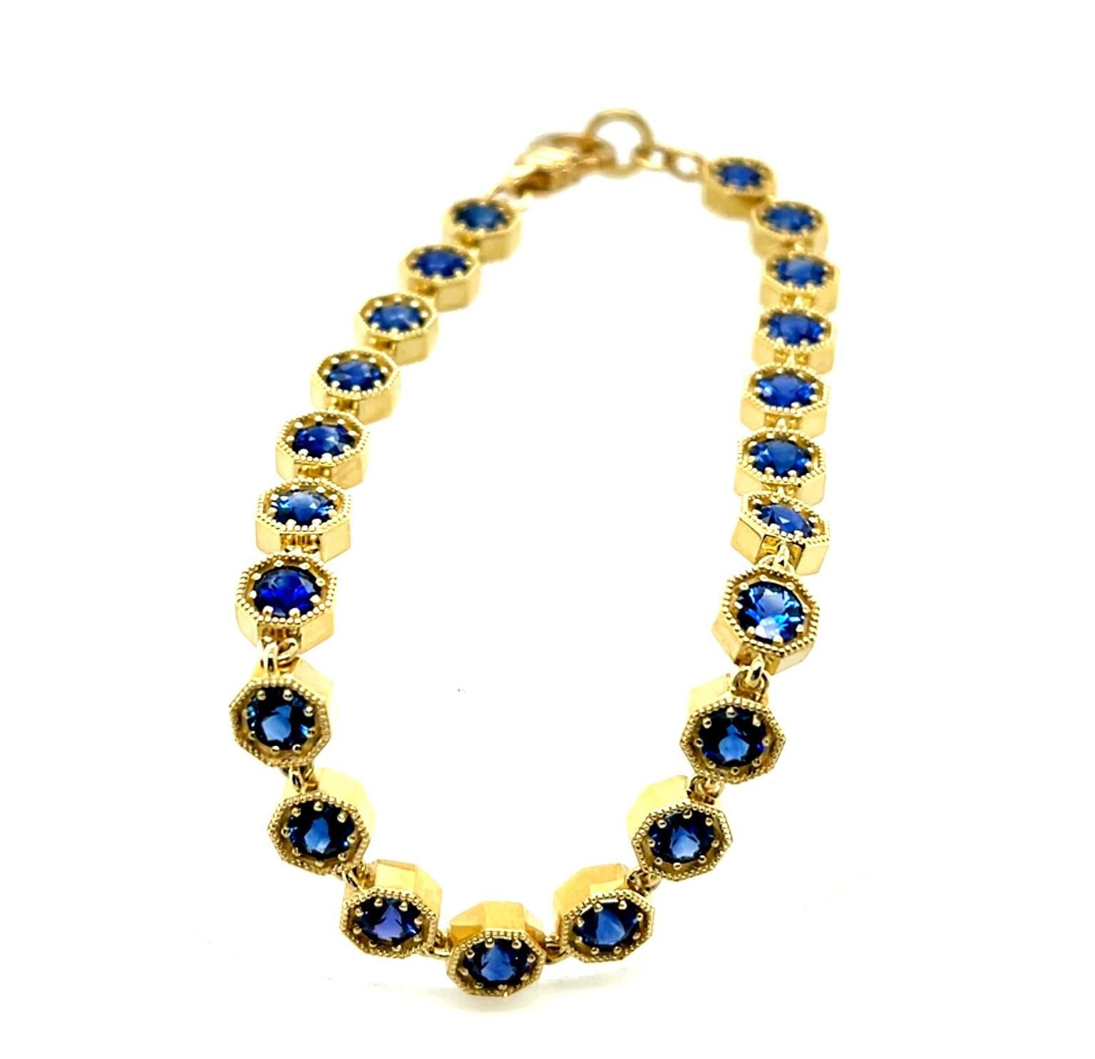 Blue Sapphire and 18k Yellow Gold Tennis Bracelet, 4.96 Carats Total, 7 Inches In New Condition For Sale In Los Angeles, CA