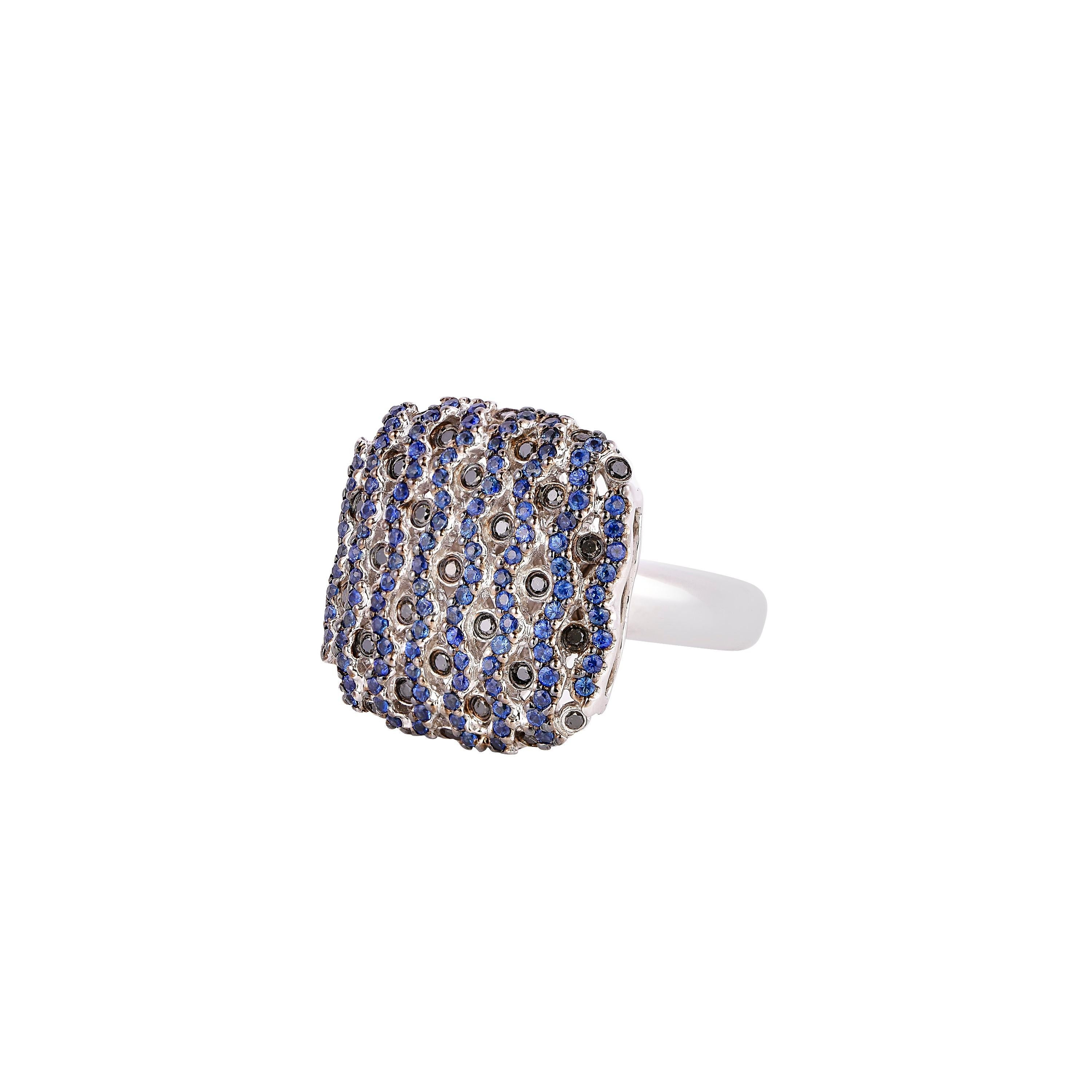 Round Cut Blue Sapphire and Black Diamond Ring in 14 Karat White Gold For Sale