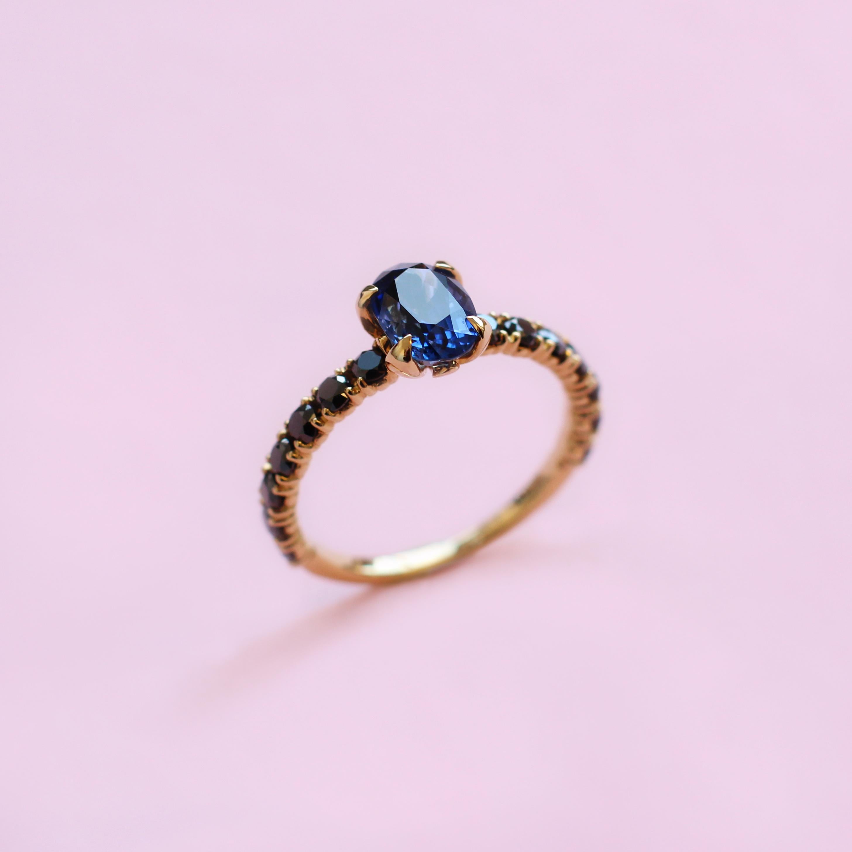 For Sale:  Blue Sapphire and Black Diamond Solitaire Ring Set in 18 Karat Yellow Gold 4