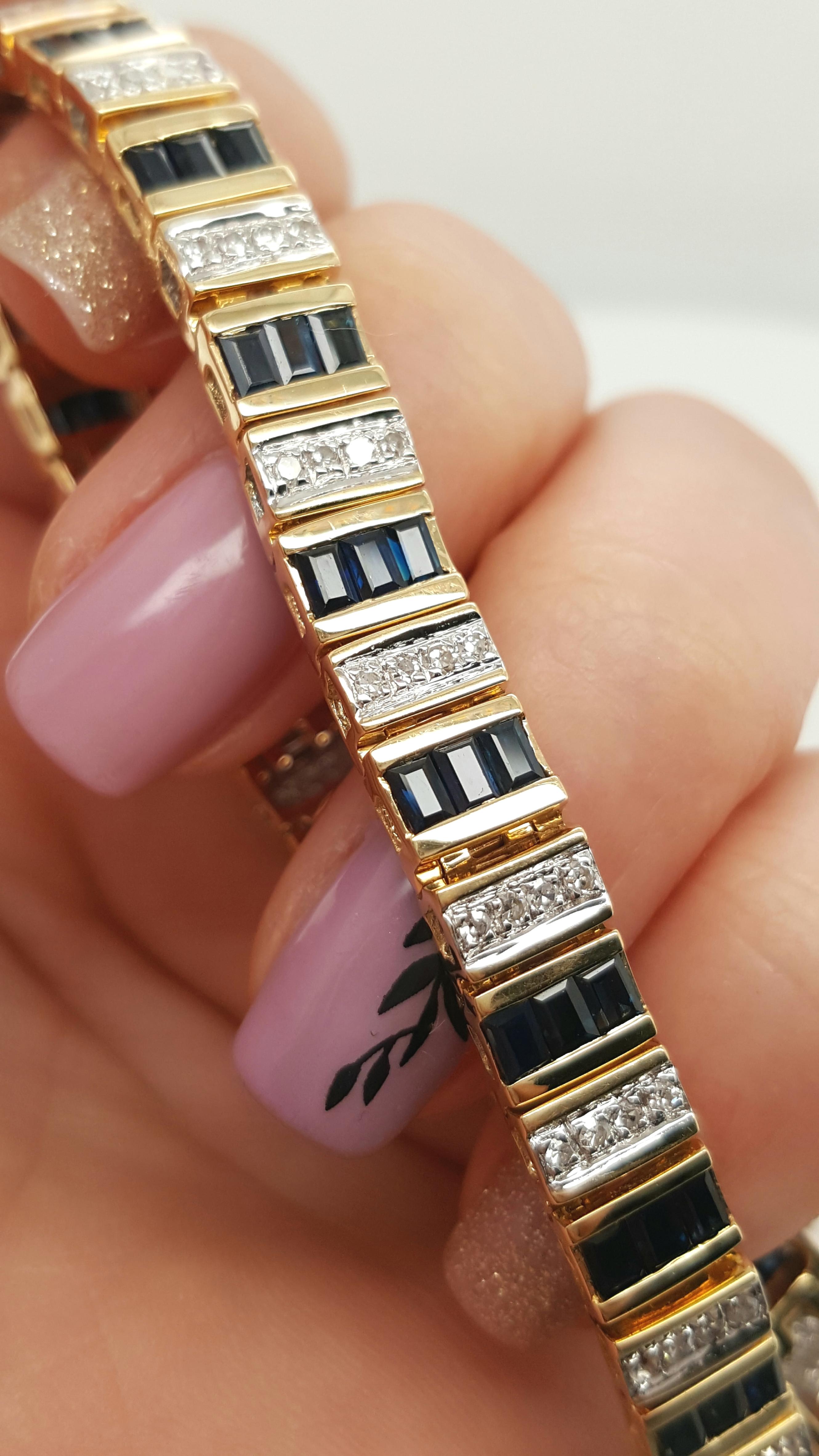 Blue Sapphire and Diamond 14 Karat Yellow Gold Bracelet In Excellent Condition In Addison, TX