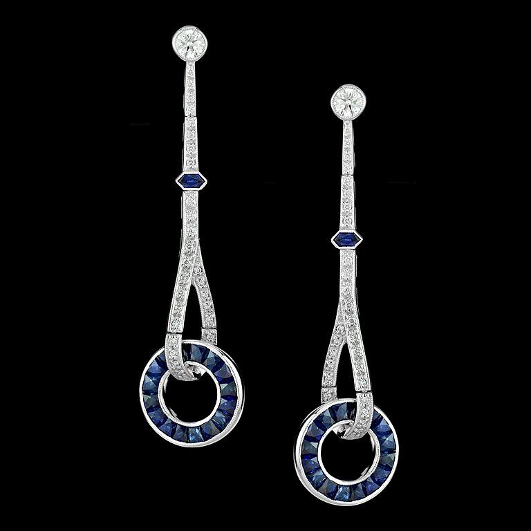 Blue Sapphire and Diamond Art Deco Style Donut Drop Earrings in 18K White Gold In New Condition For Sale In Bangkok, TH