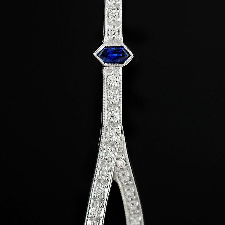Ohrgehänge aus Nussbaumholz mit blauem Saphir und Diamant im Art-déco-Stil aus 18 Karat Weißgold im Angebot 1