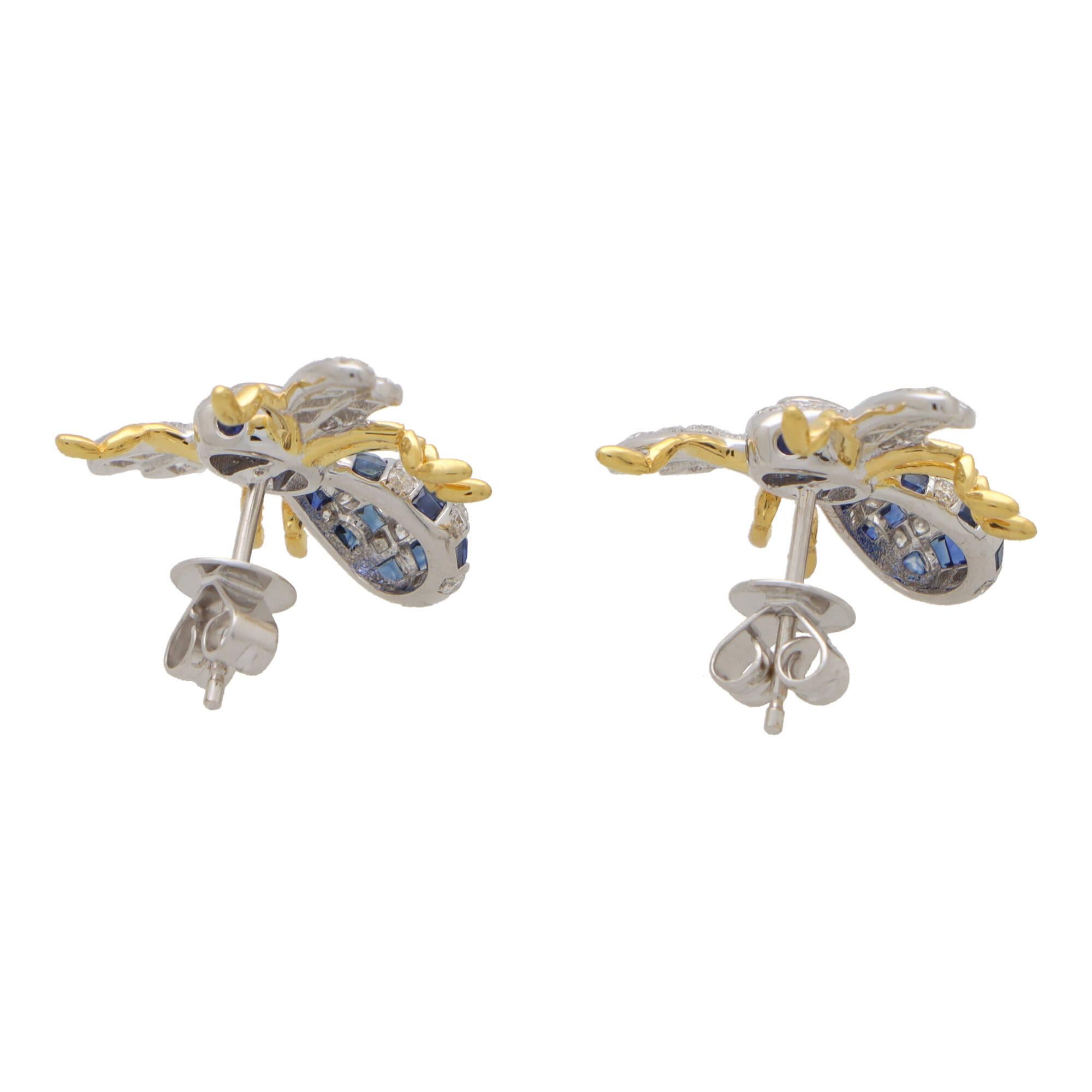 Blue Sapphire and Diamond Bee Earrings Set in 18k Yellow and White Gold In New Condition For Sale In London, GB