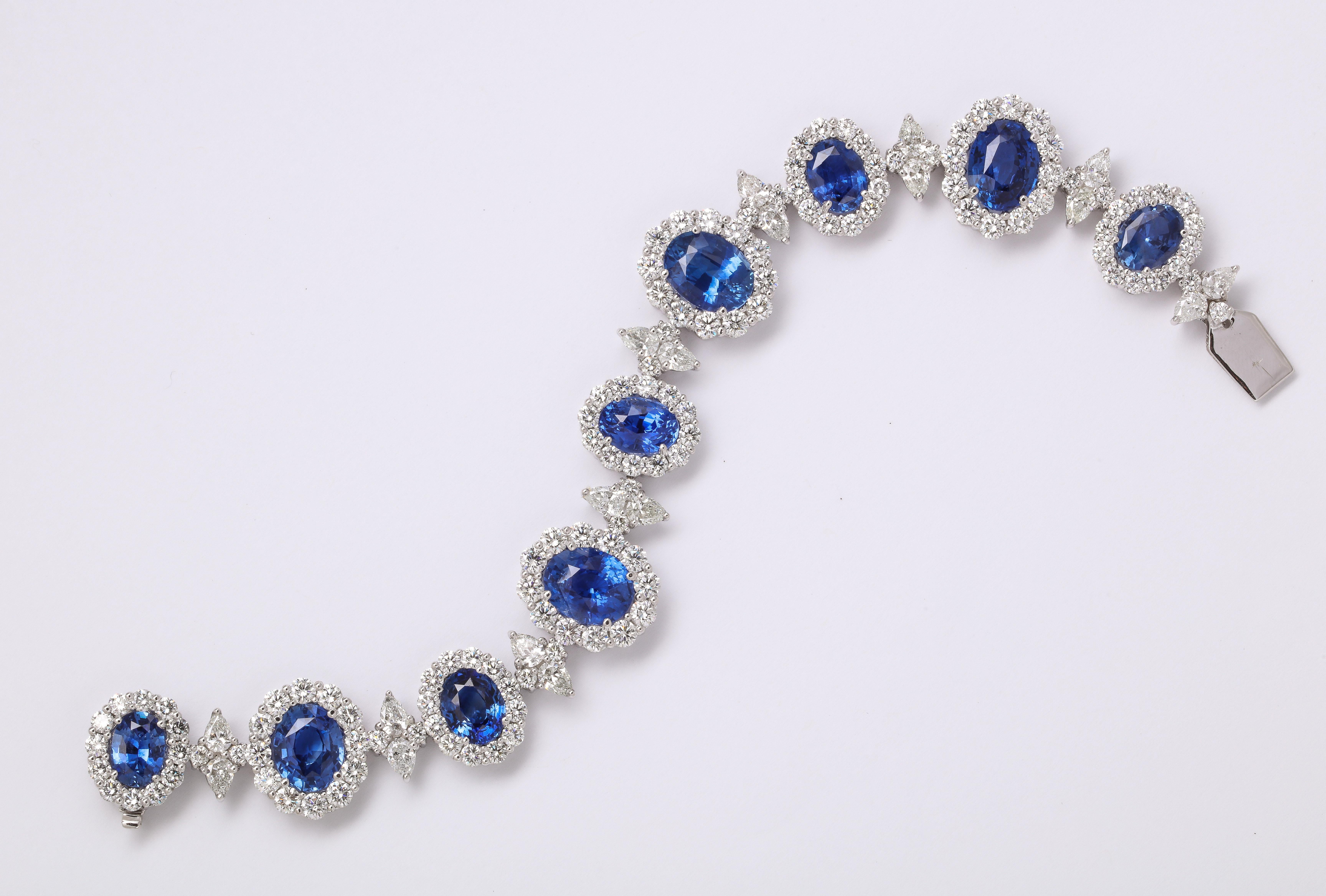 Blue Sapphire and Diamond Bracelet In New Condition For Sale In New York, NY