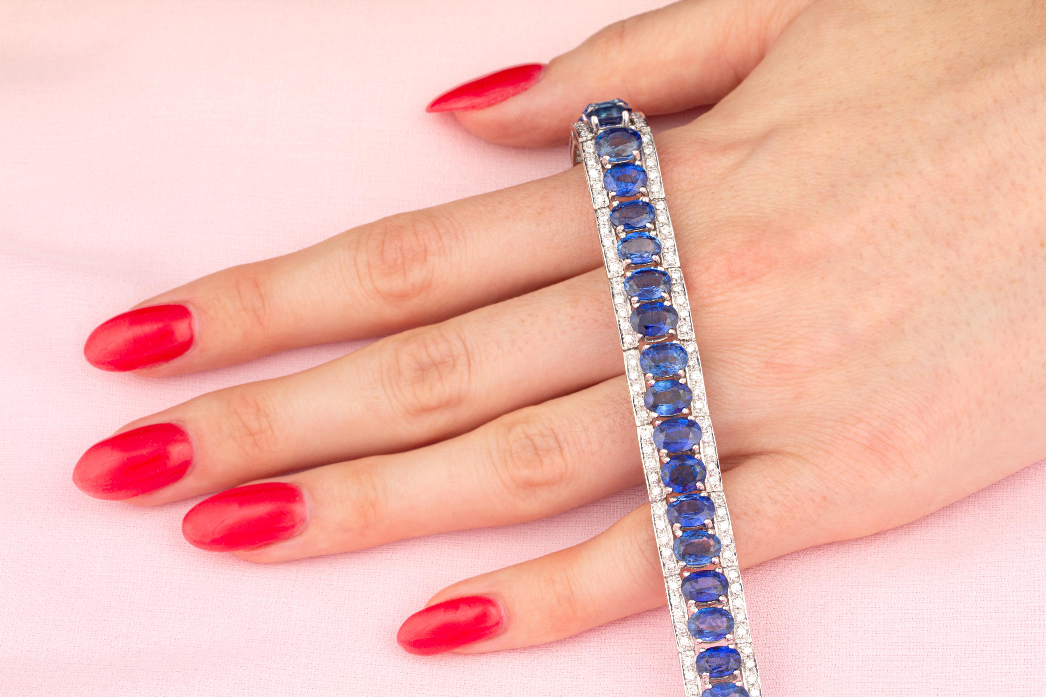 Bracelet manchette en saphir bleu et diamant Design/One par Ella Gafter en vente 2