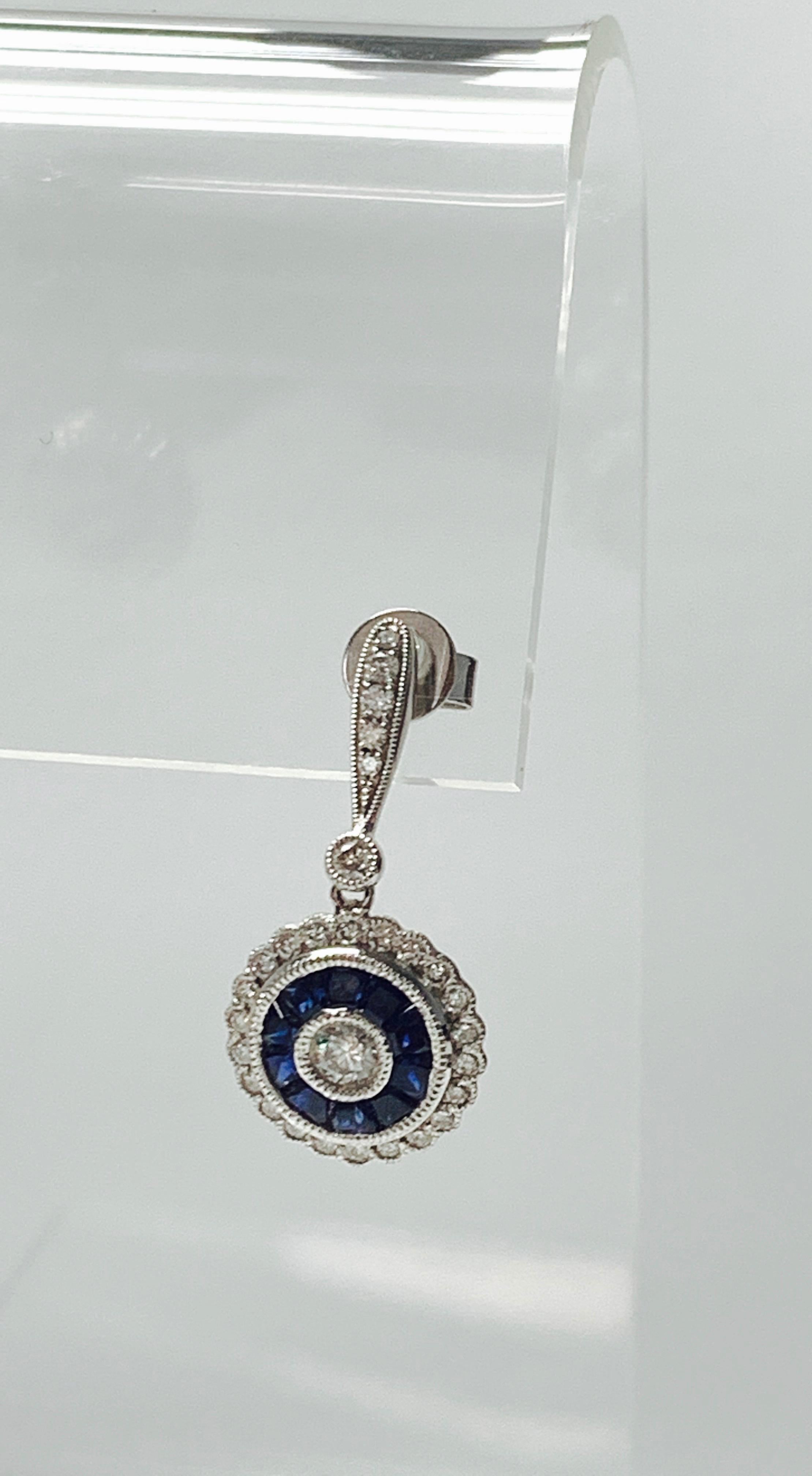 Contemporary Blue Sapphire and Diamond Dangle Earrings in Platinum and 18k White Gold For Sale